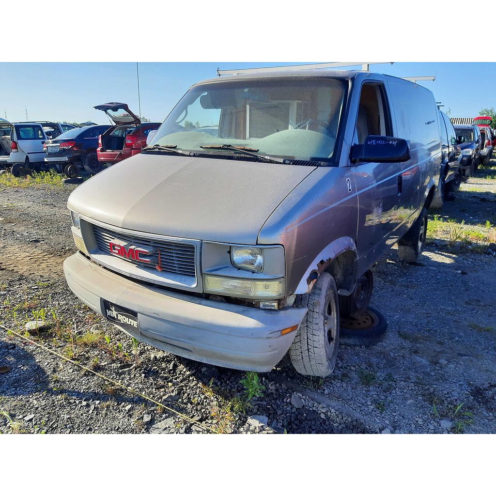 GMC SAFARI 2004