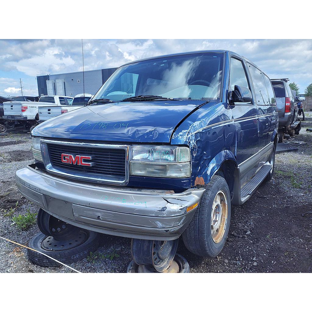 GMC SAFARI 2004
