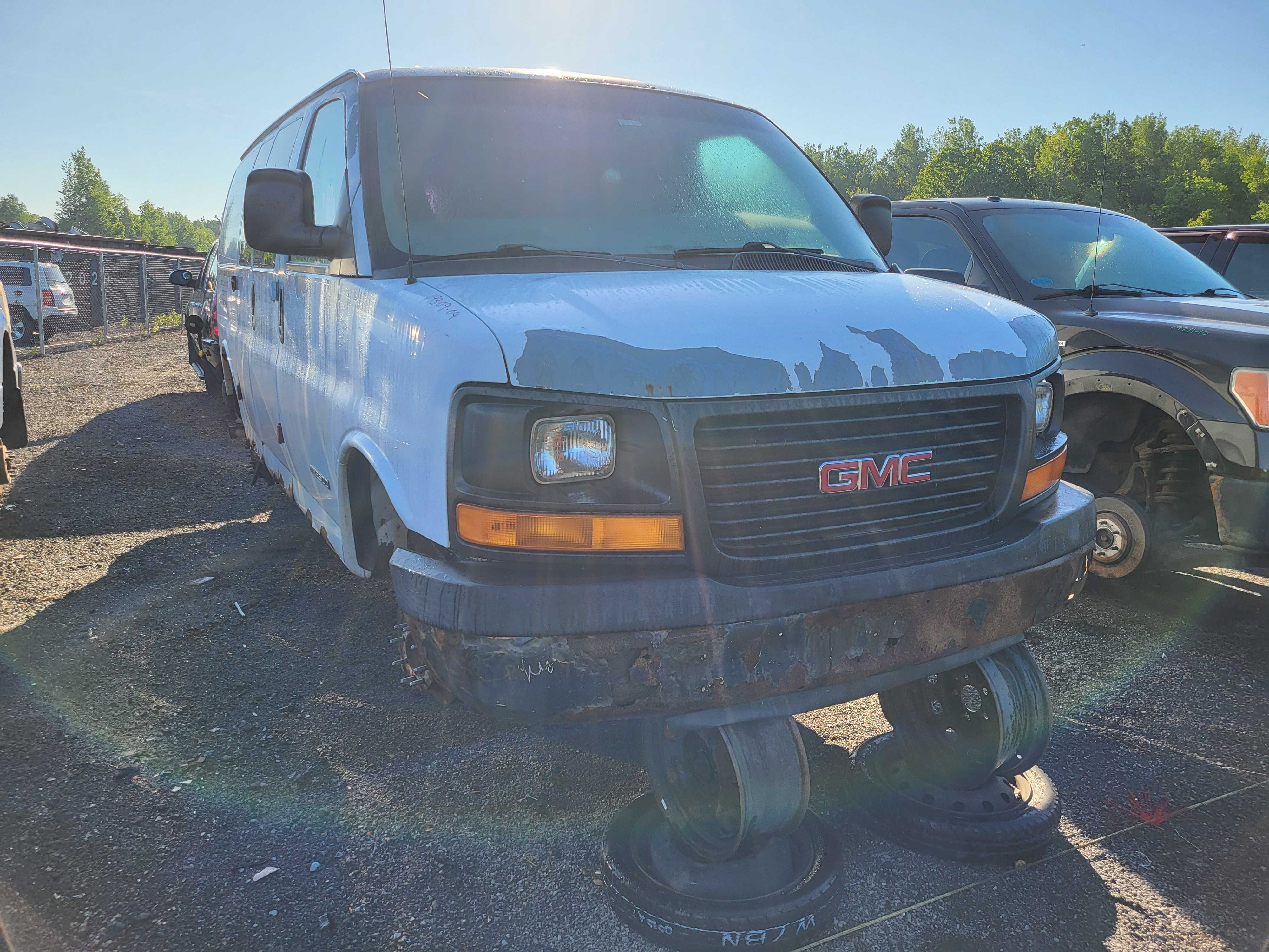 GMC SAVANA CARGO 2004