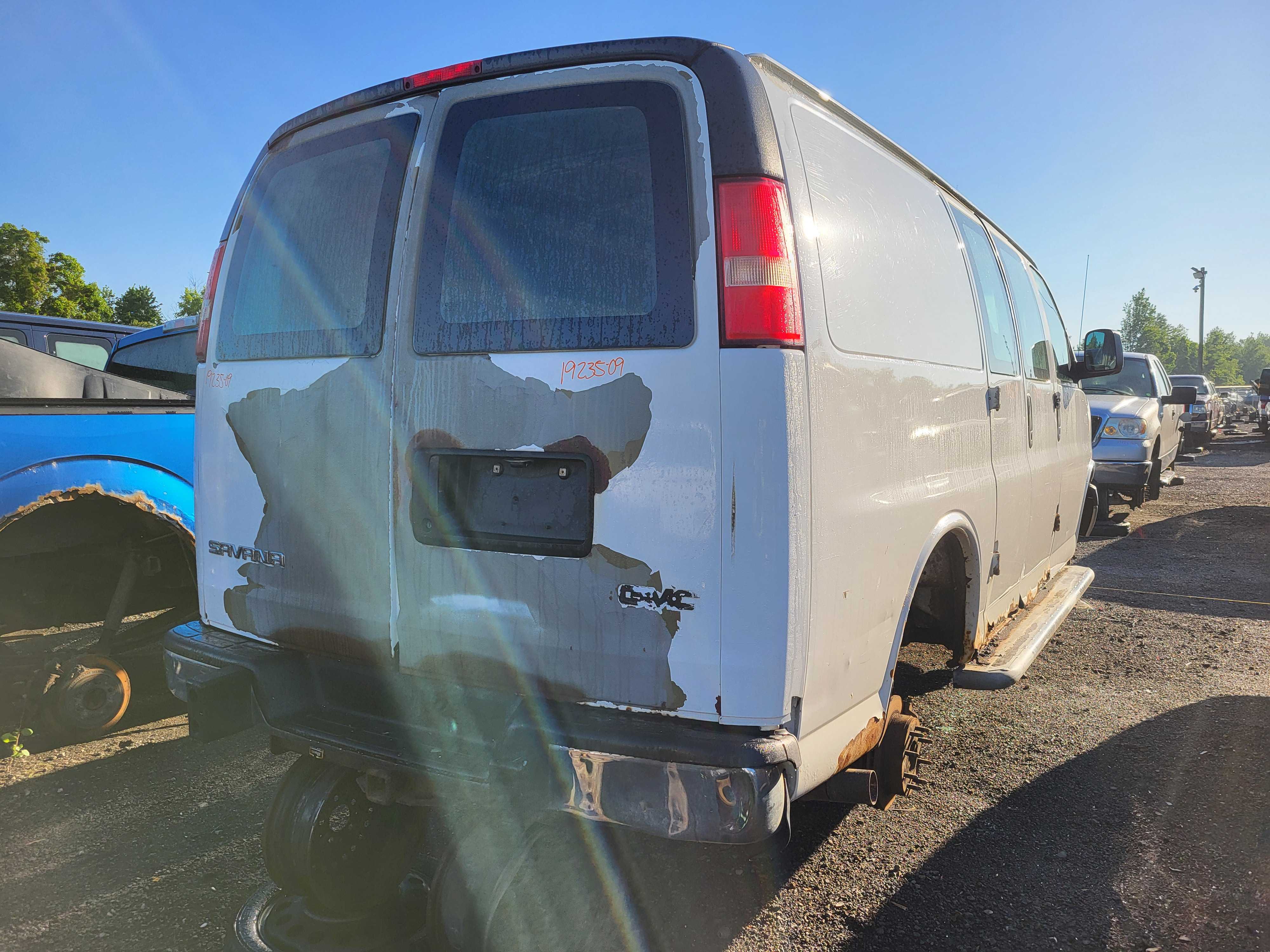 GMC SAVANA CARGO 2009