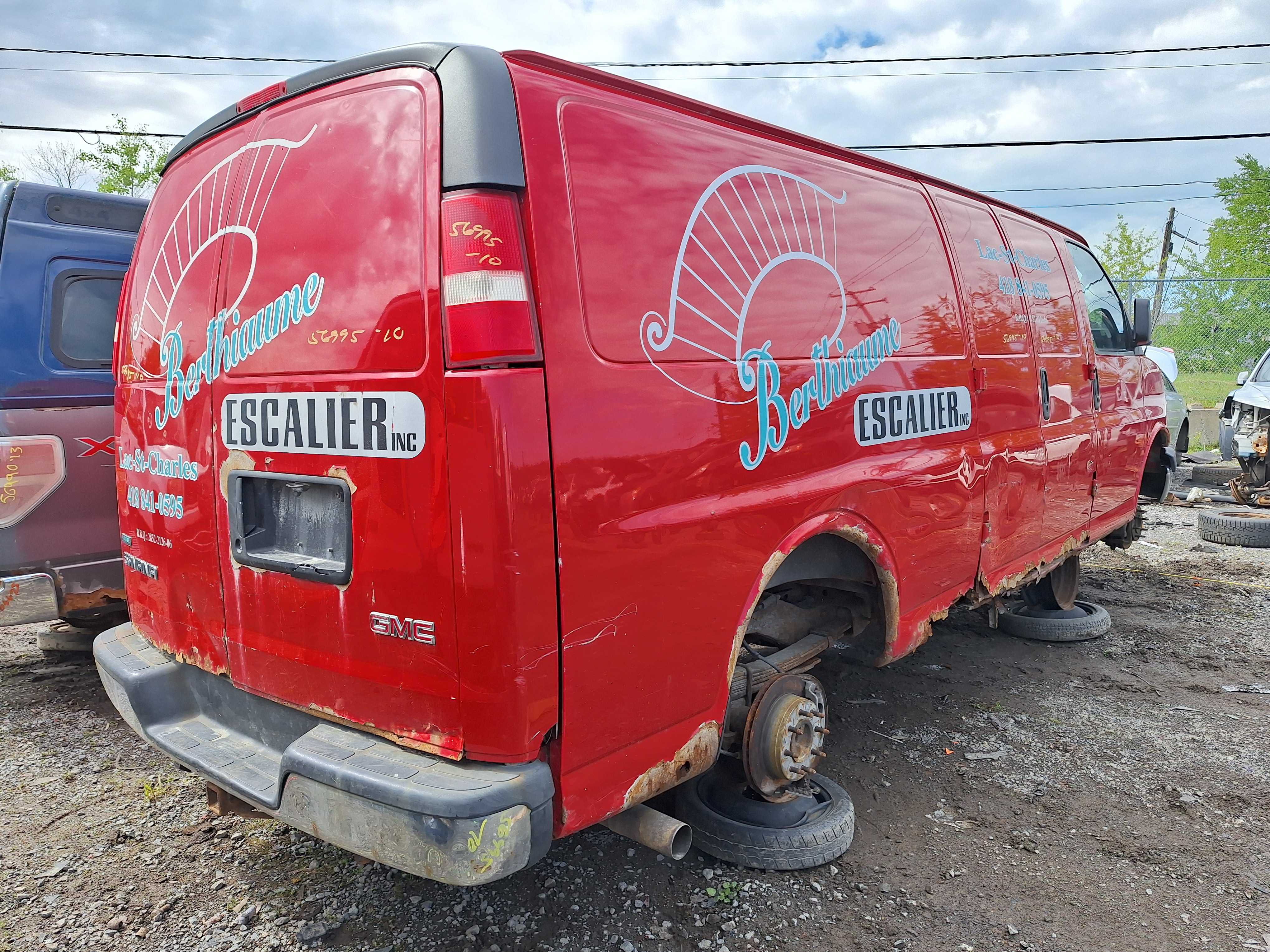 GMC SAVANA CARGO 2010