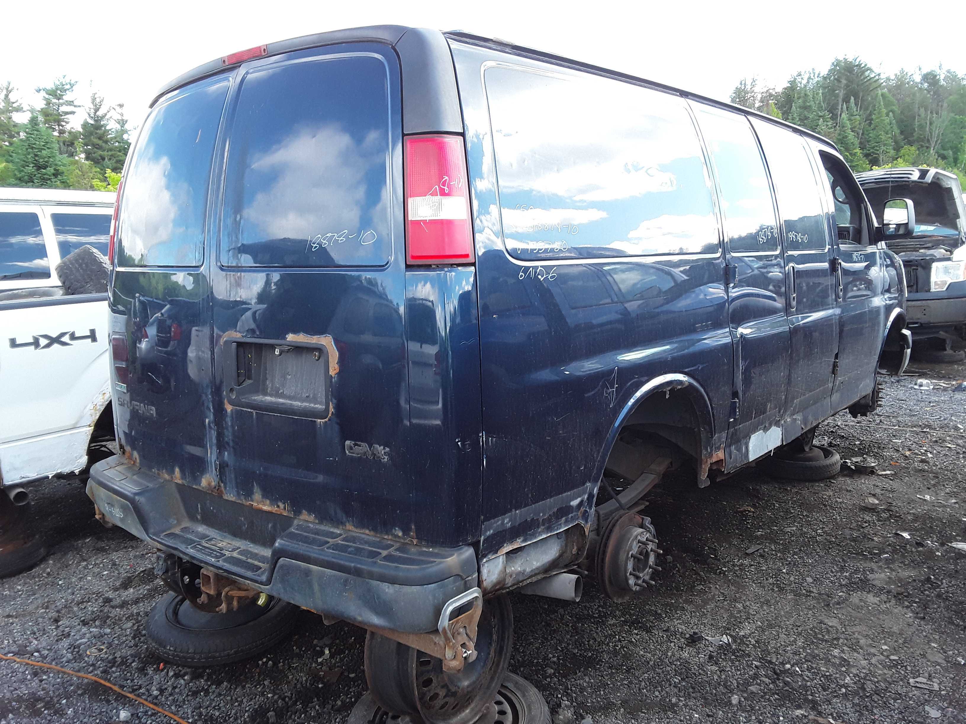 GMC SAVANA CARGO 2010