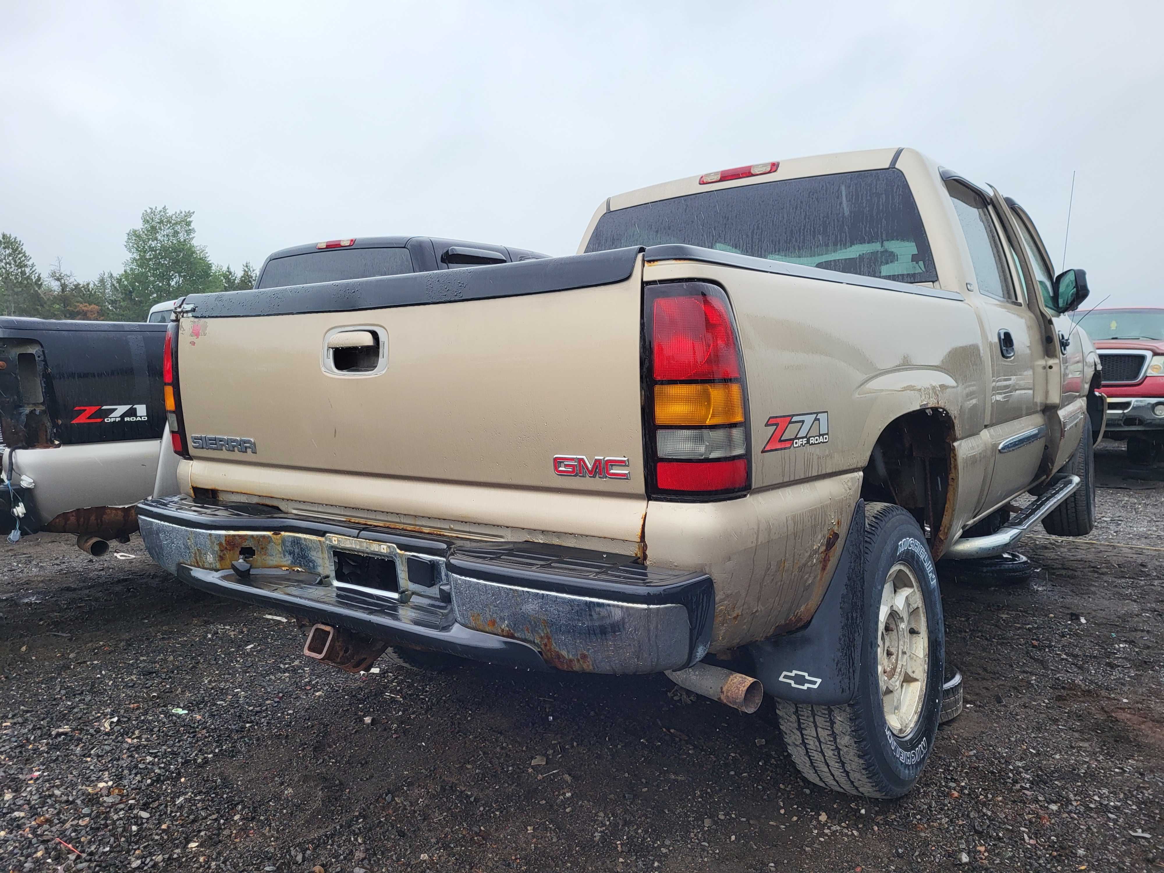 GMC SIERRA 1500 2005