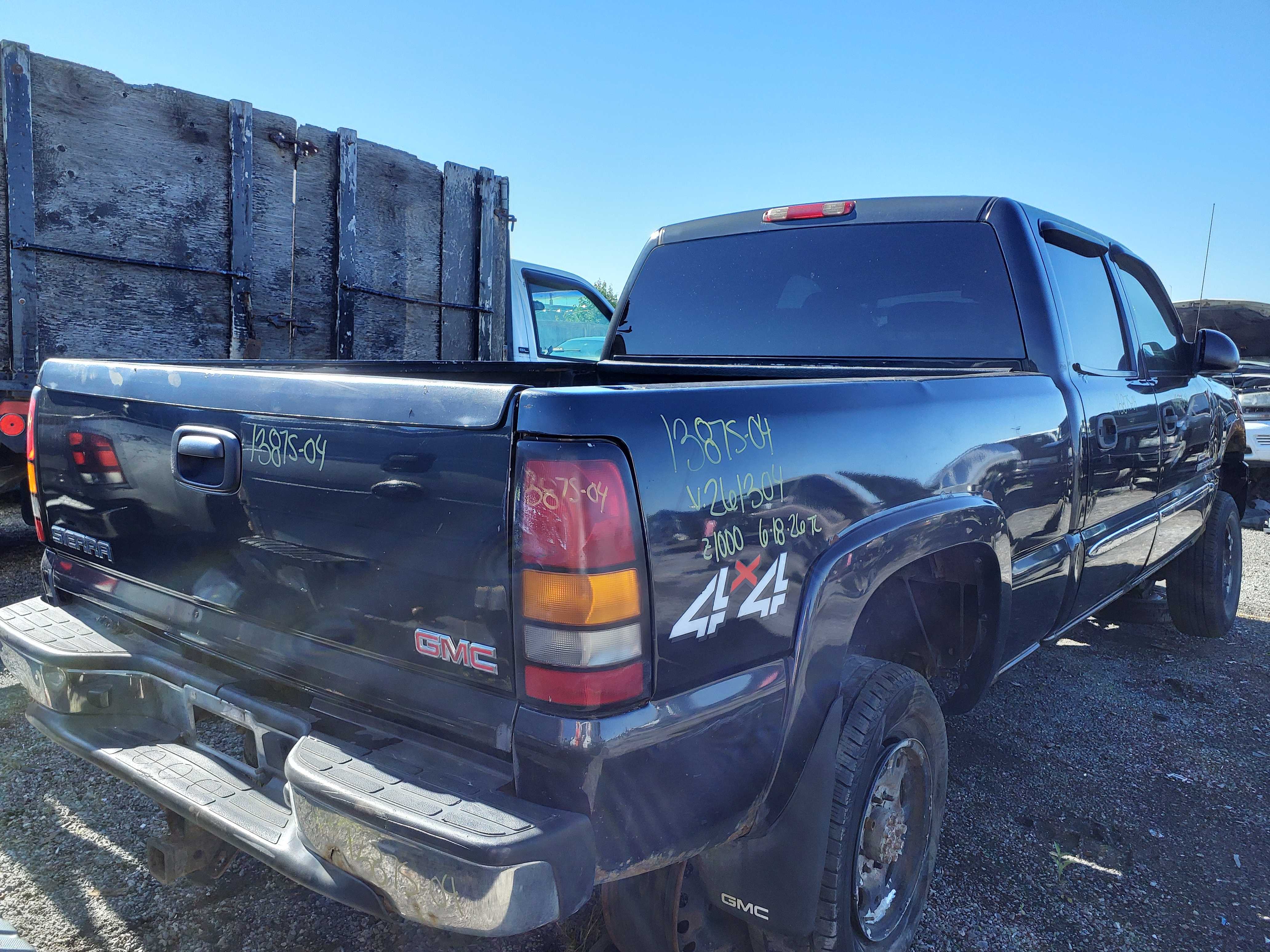 GMC SIERRA 2500 2004