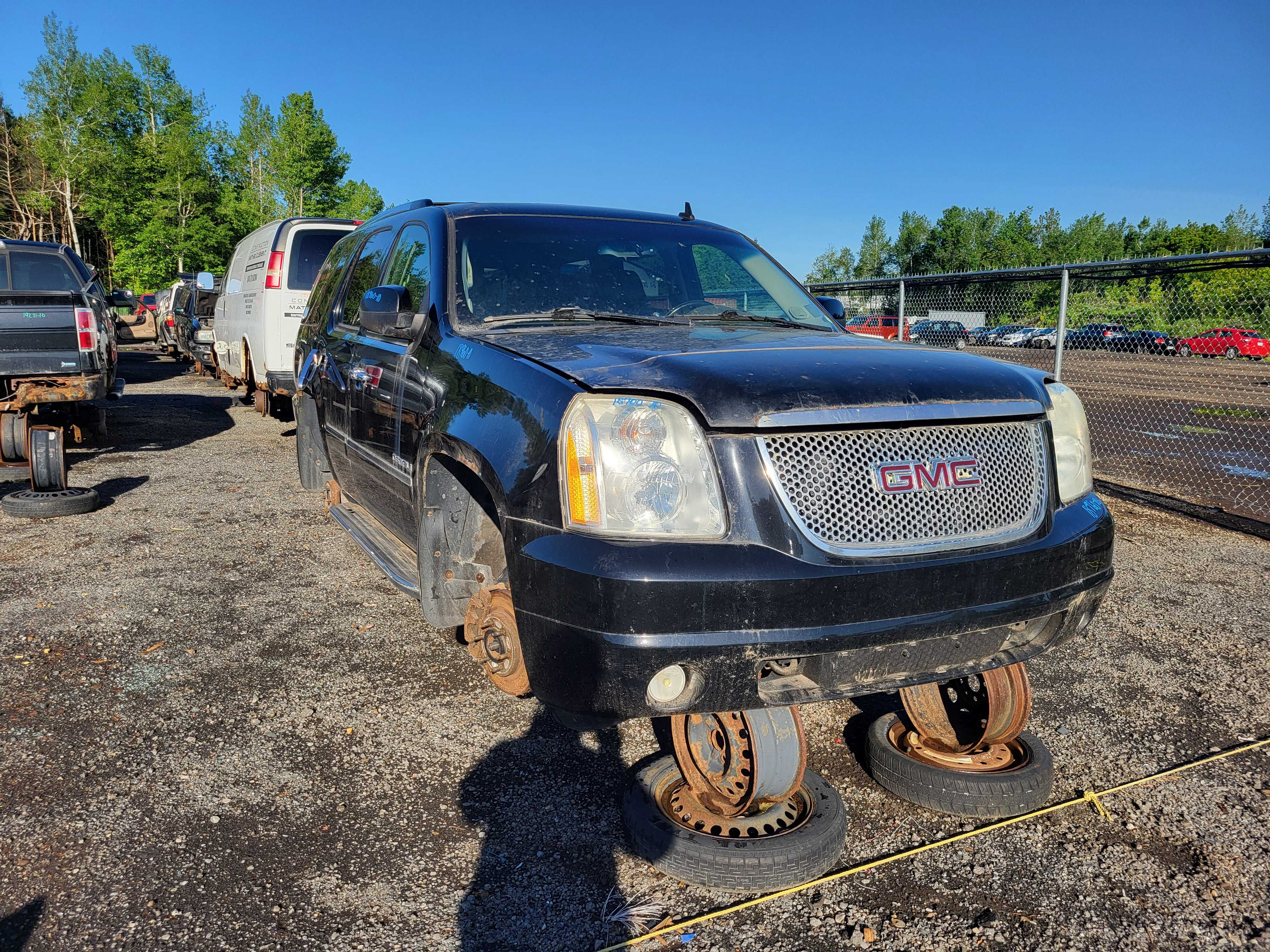 GMC YUKON 2010