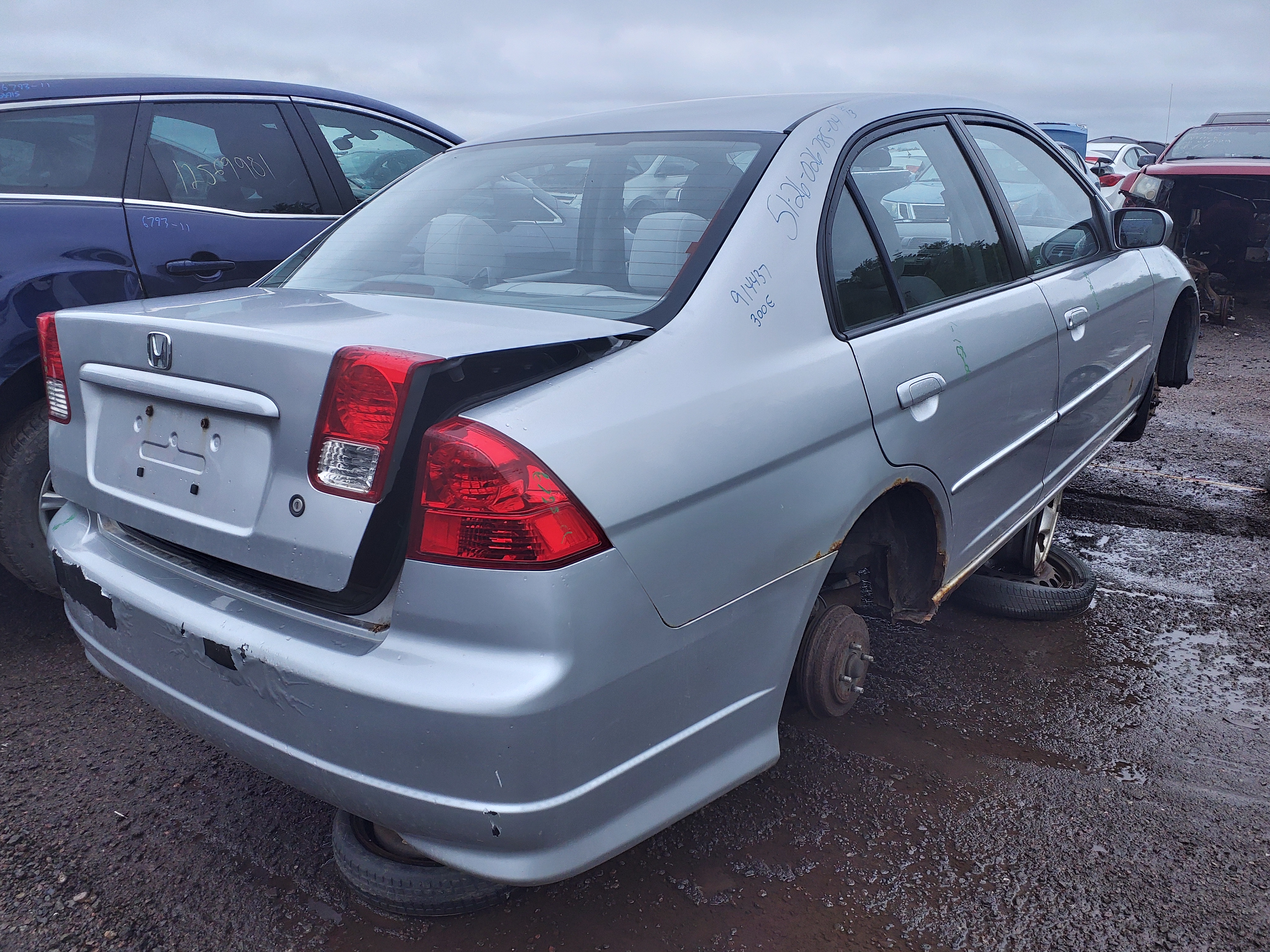 HONDA CIVIC 2004