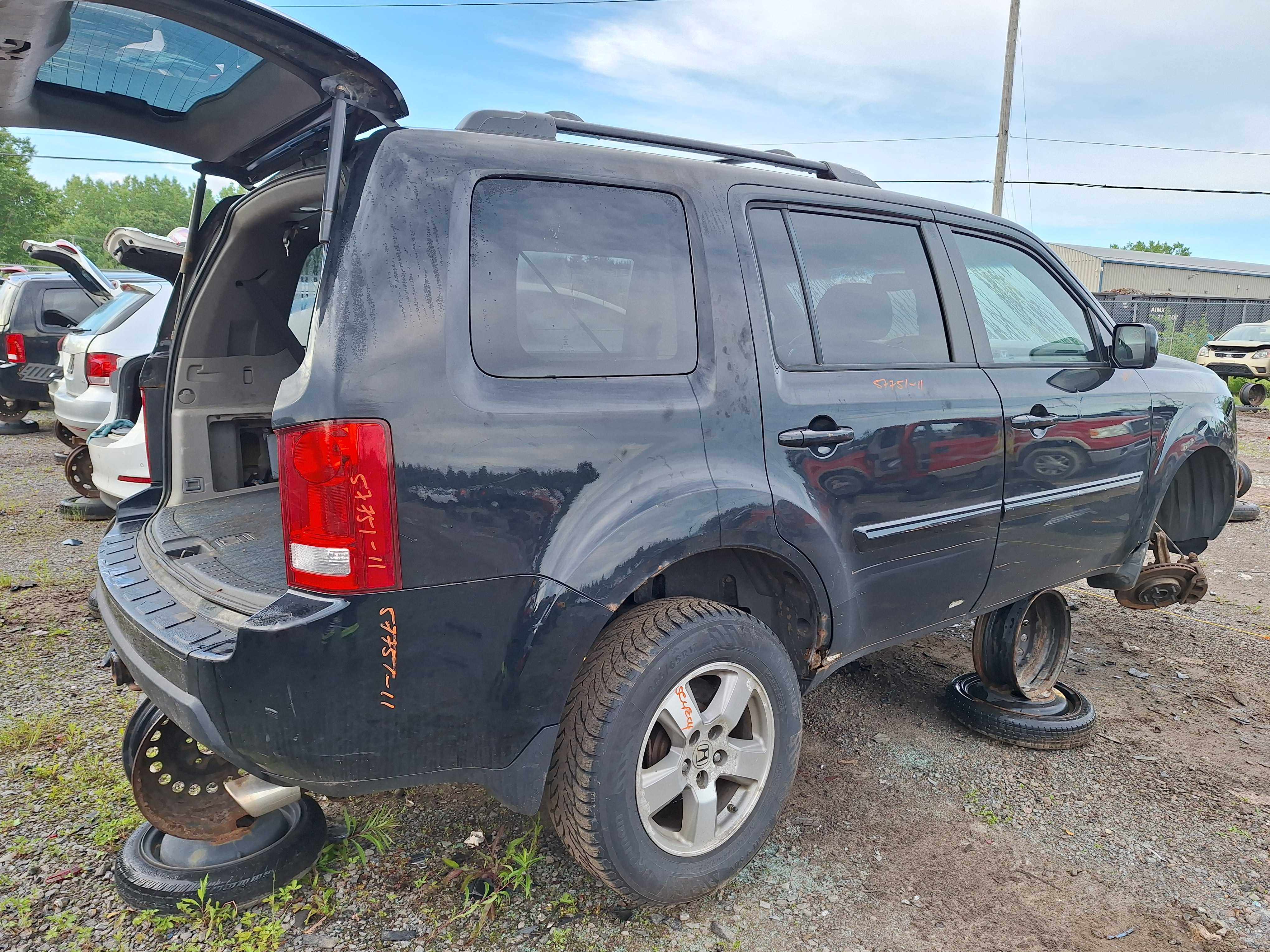 HONDA PILOT 2011