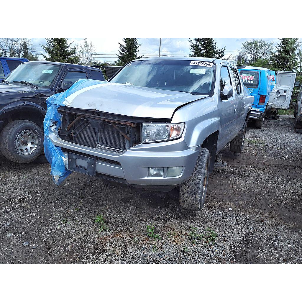 HONDA RIDGELINE 2010