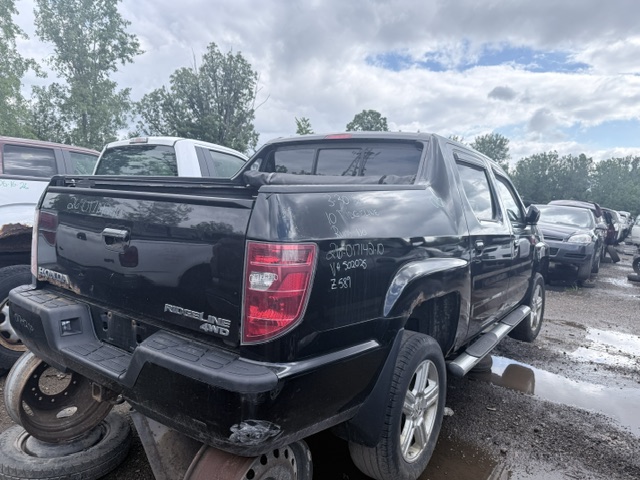 HONDA RIDGELINE 2010