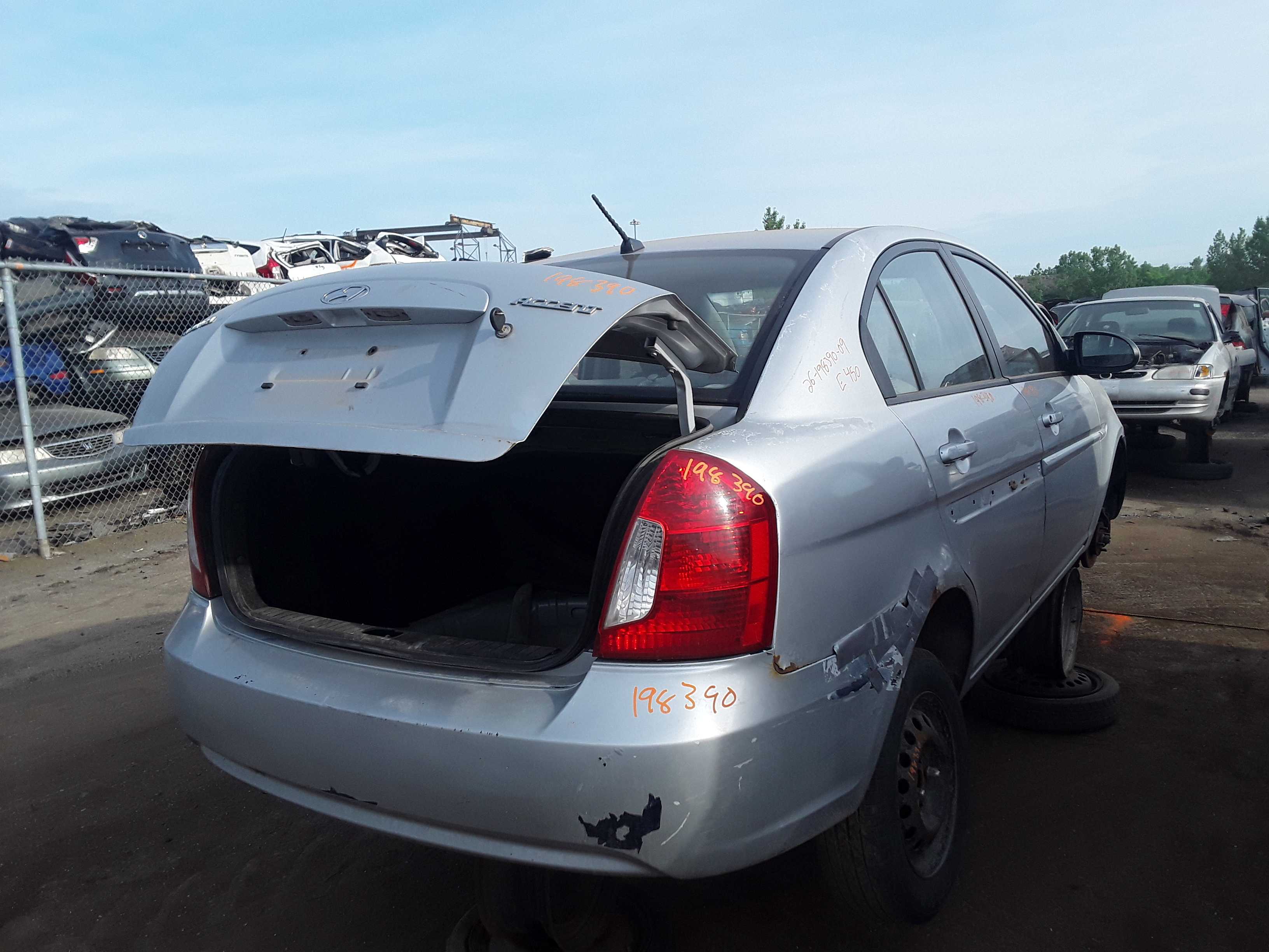 HYUNDAI ACCENT 2009