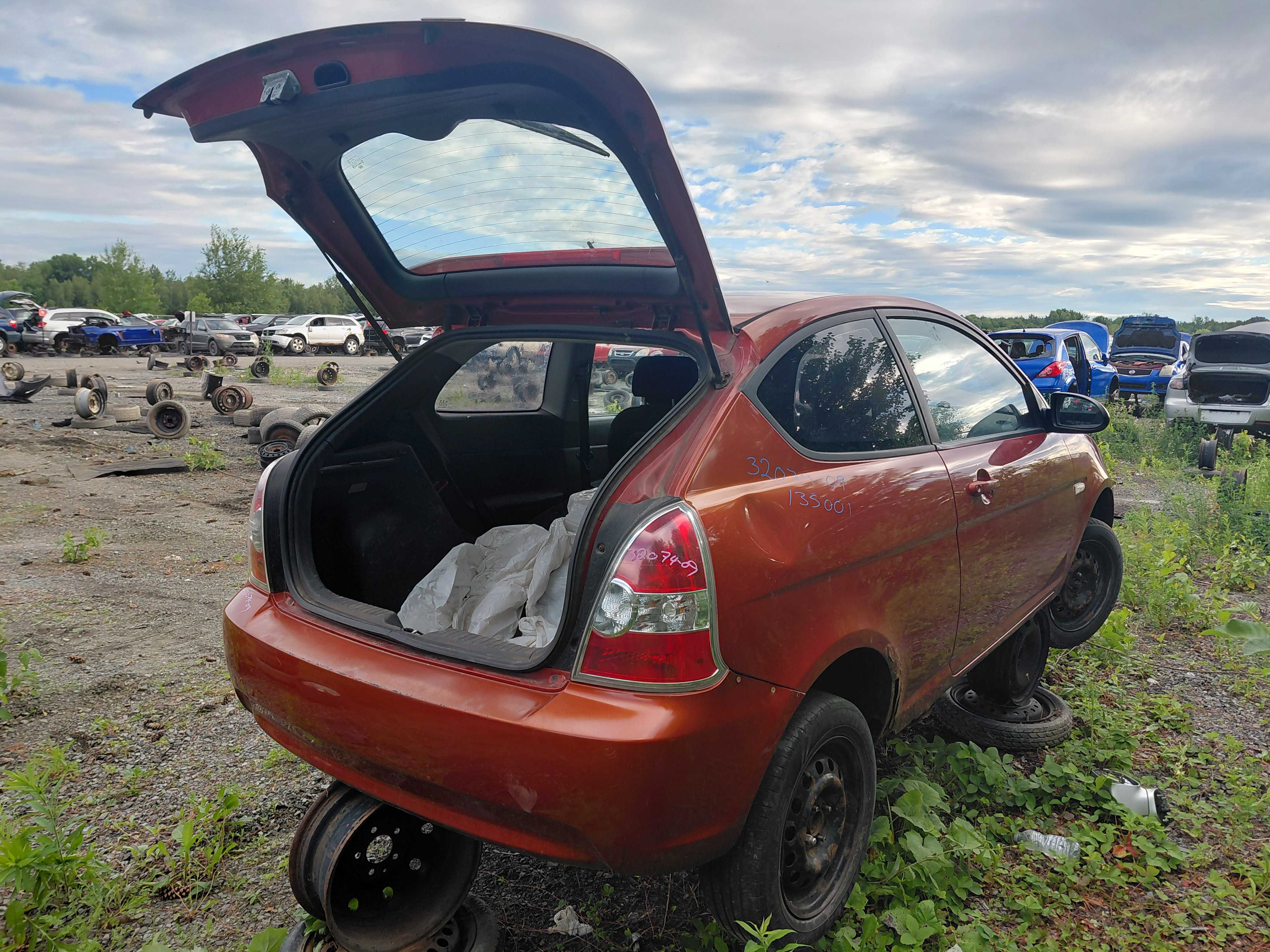 HYUNDAI ACCENT 2009