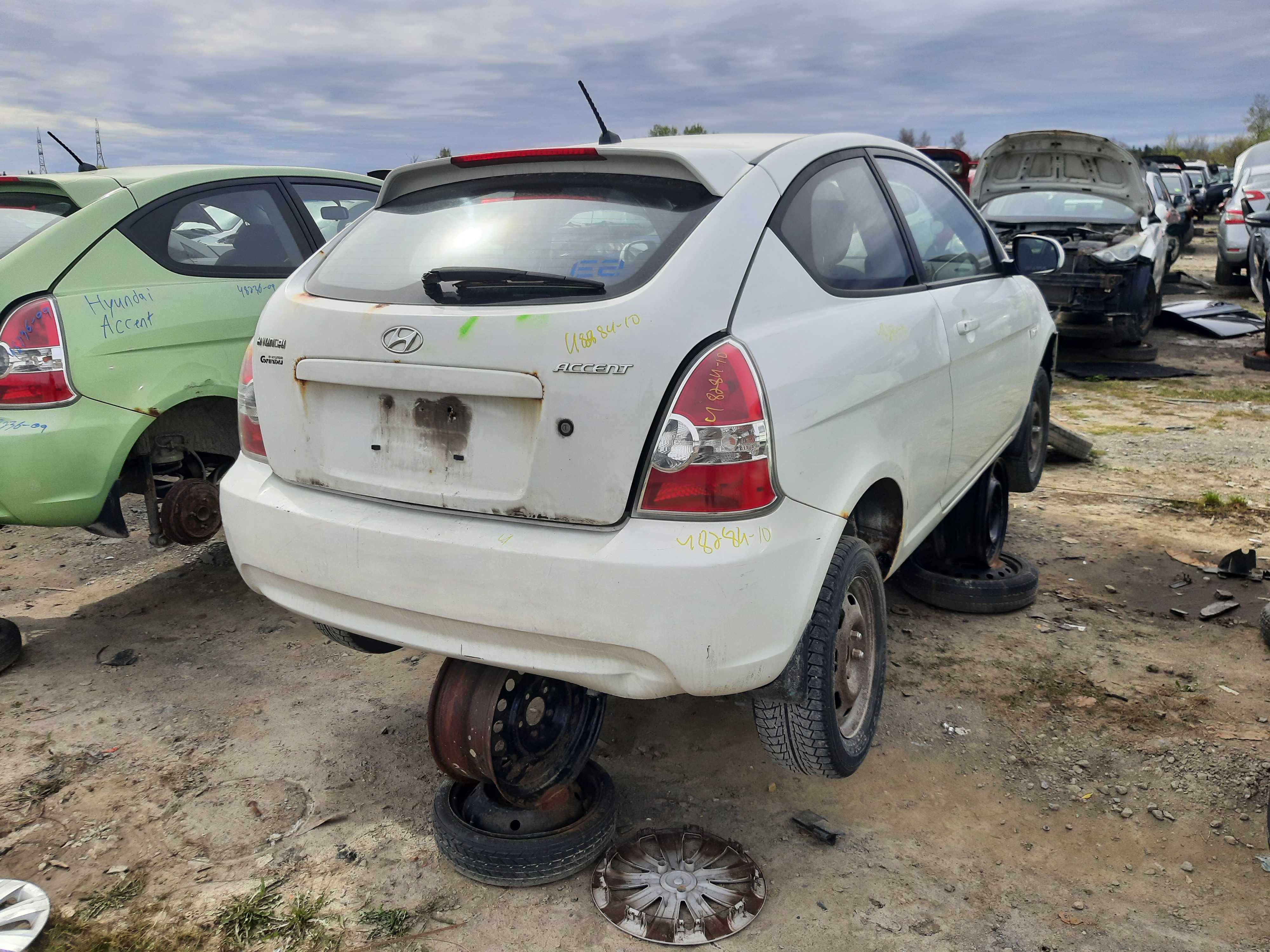 HYUNDAI ACCENT 2010