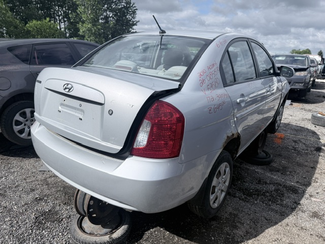 HYUNDAI ACCENT 2010