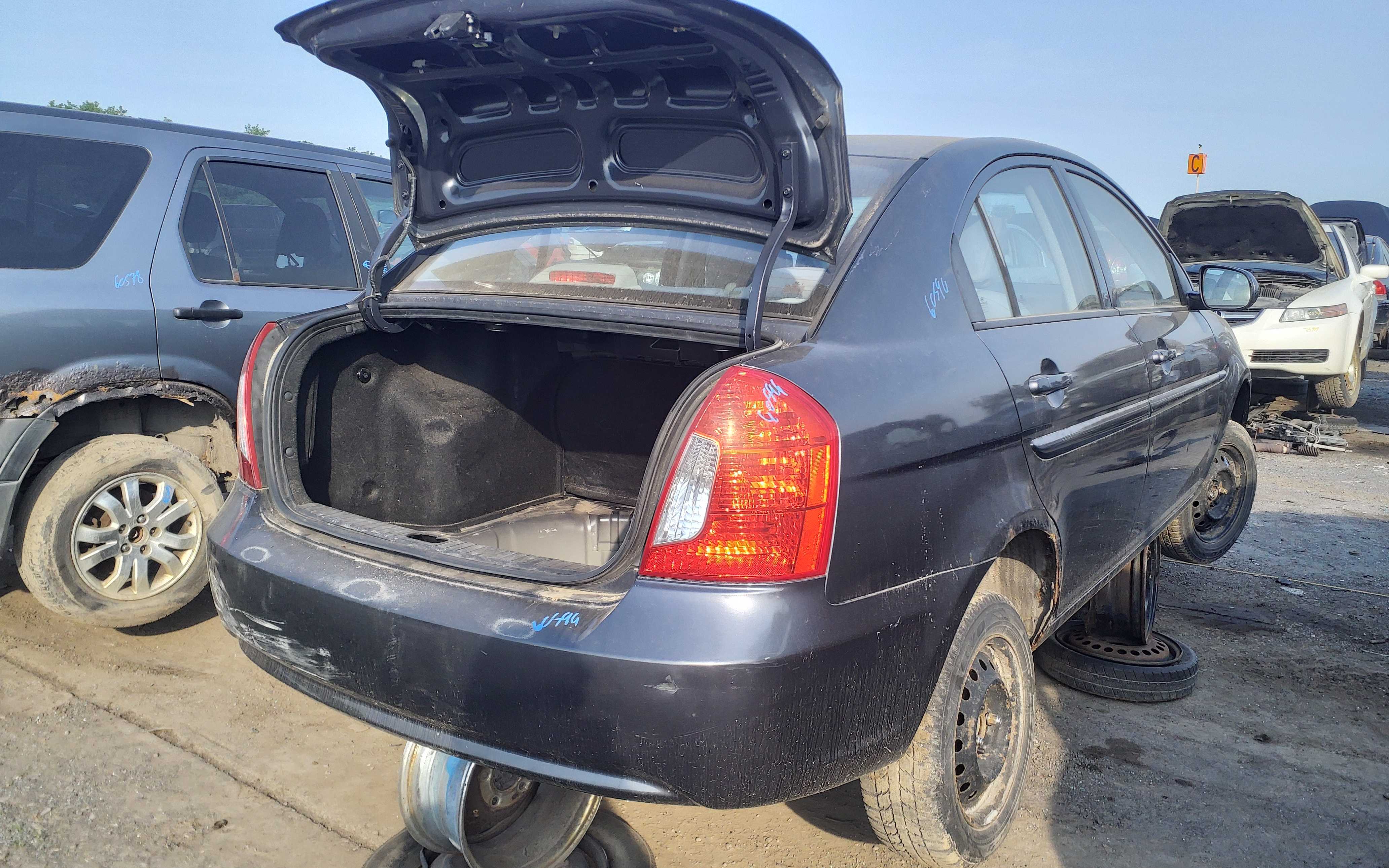 HYUNDAI ACCENT 2010