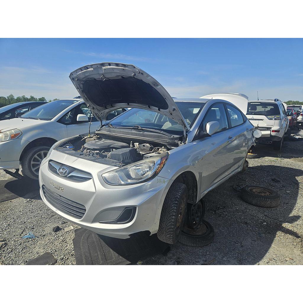 HYUNDAI ACCENT 2012