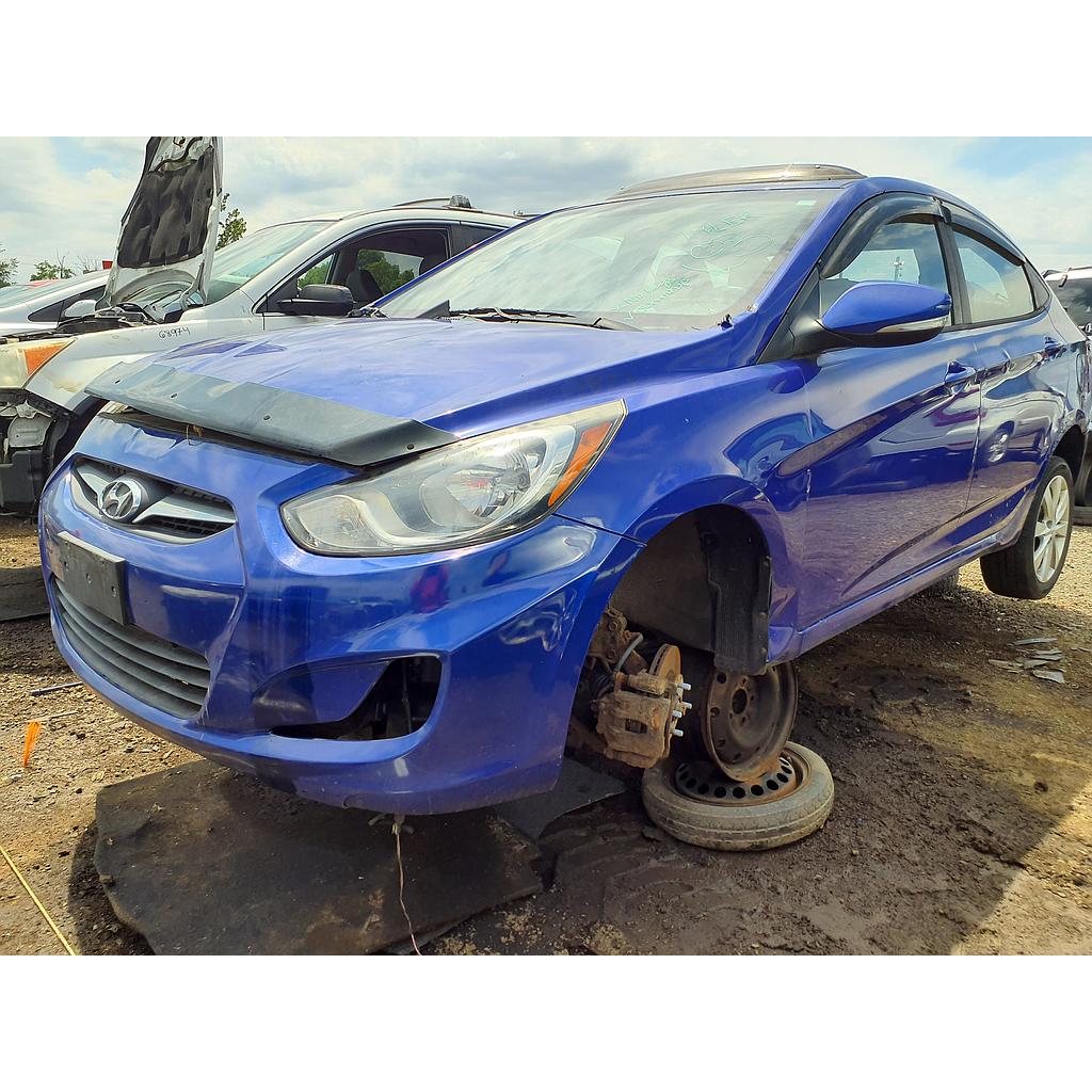 HYUNDAI ACCENT 2012