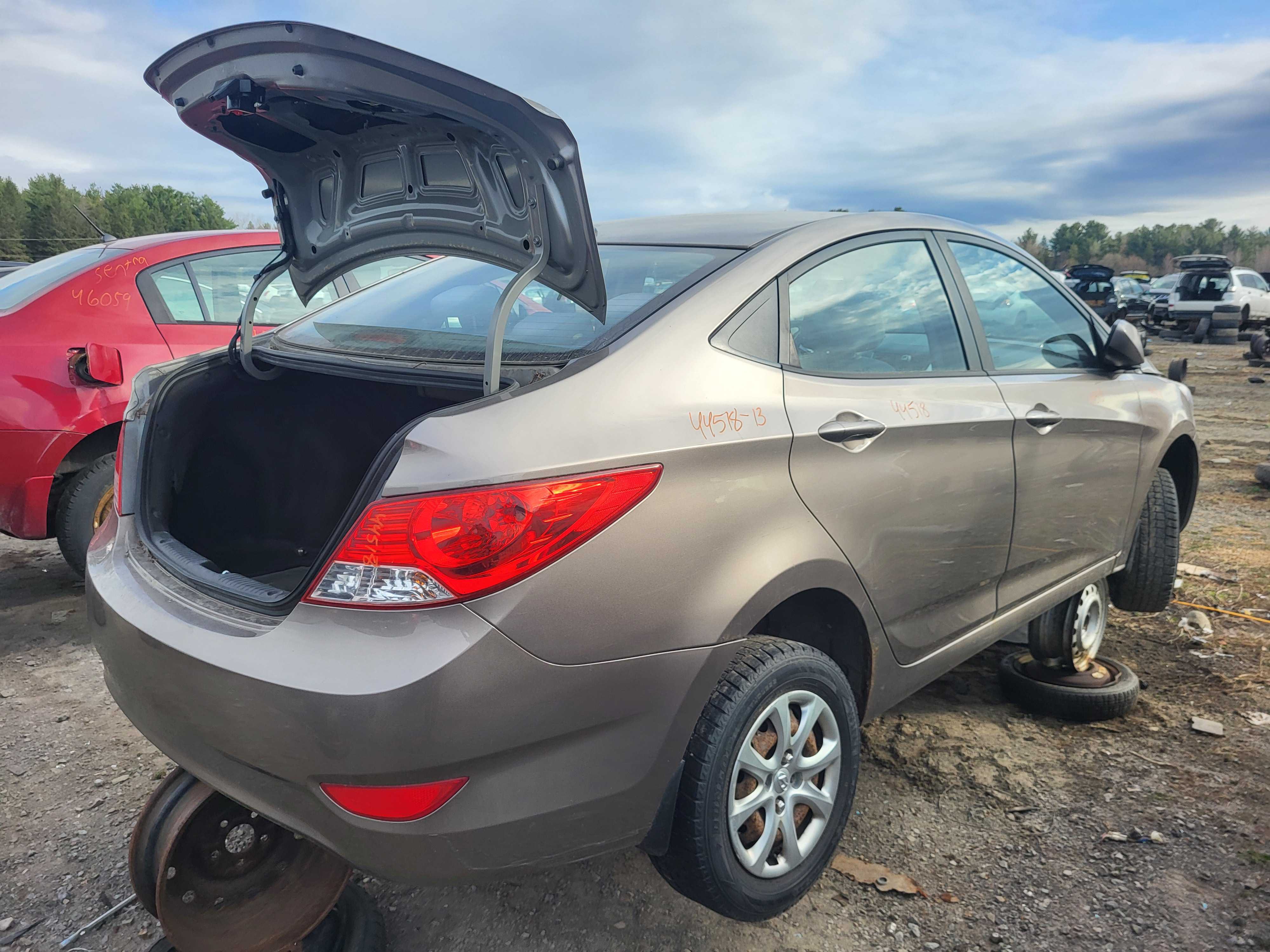 HYUNDAI ACCENT 2013