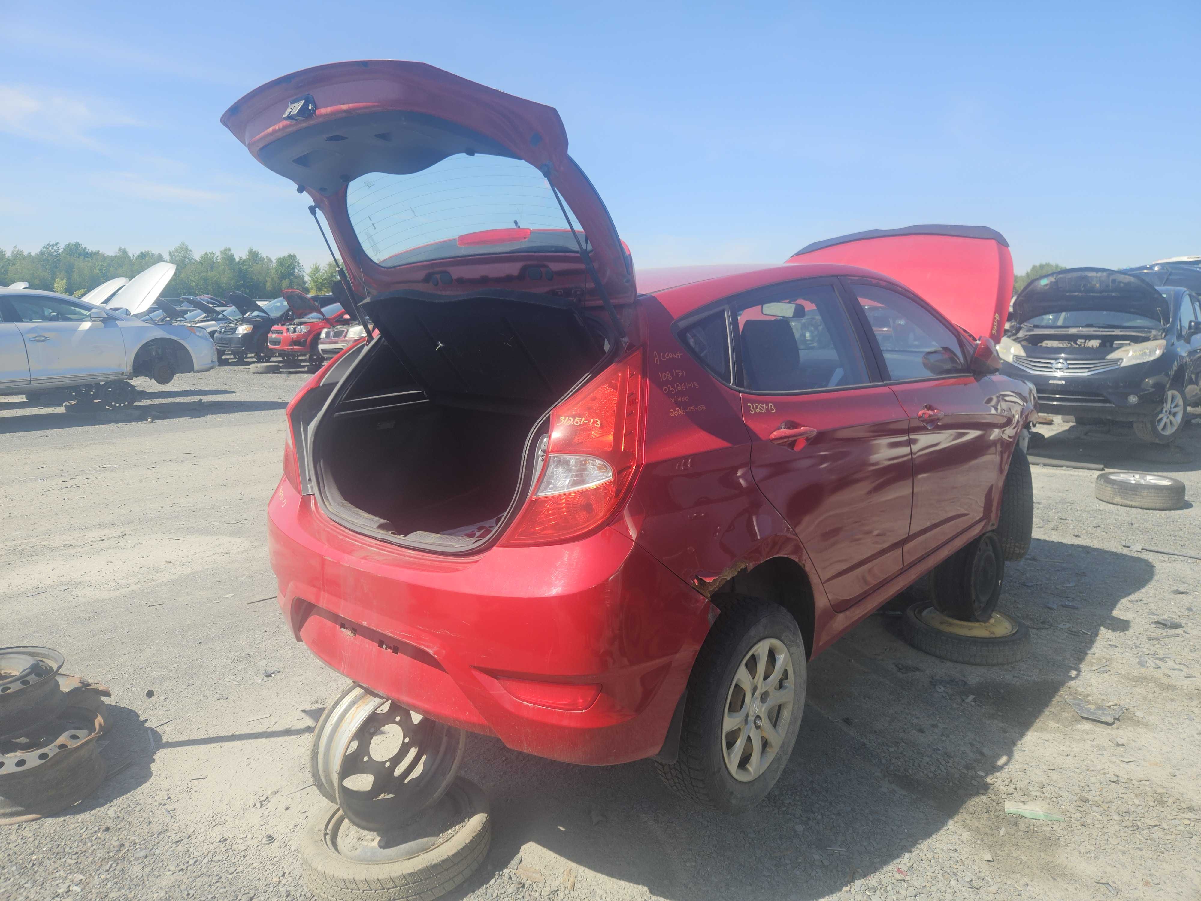 HYUNDAI ACCENT 2013