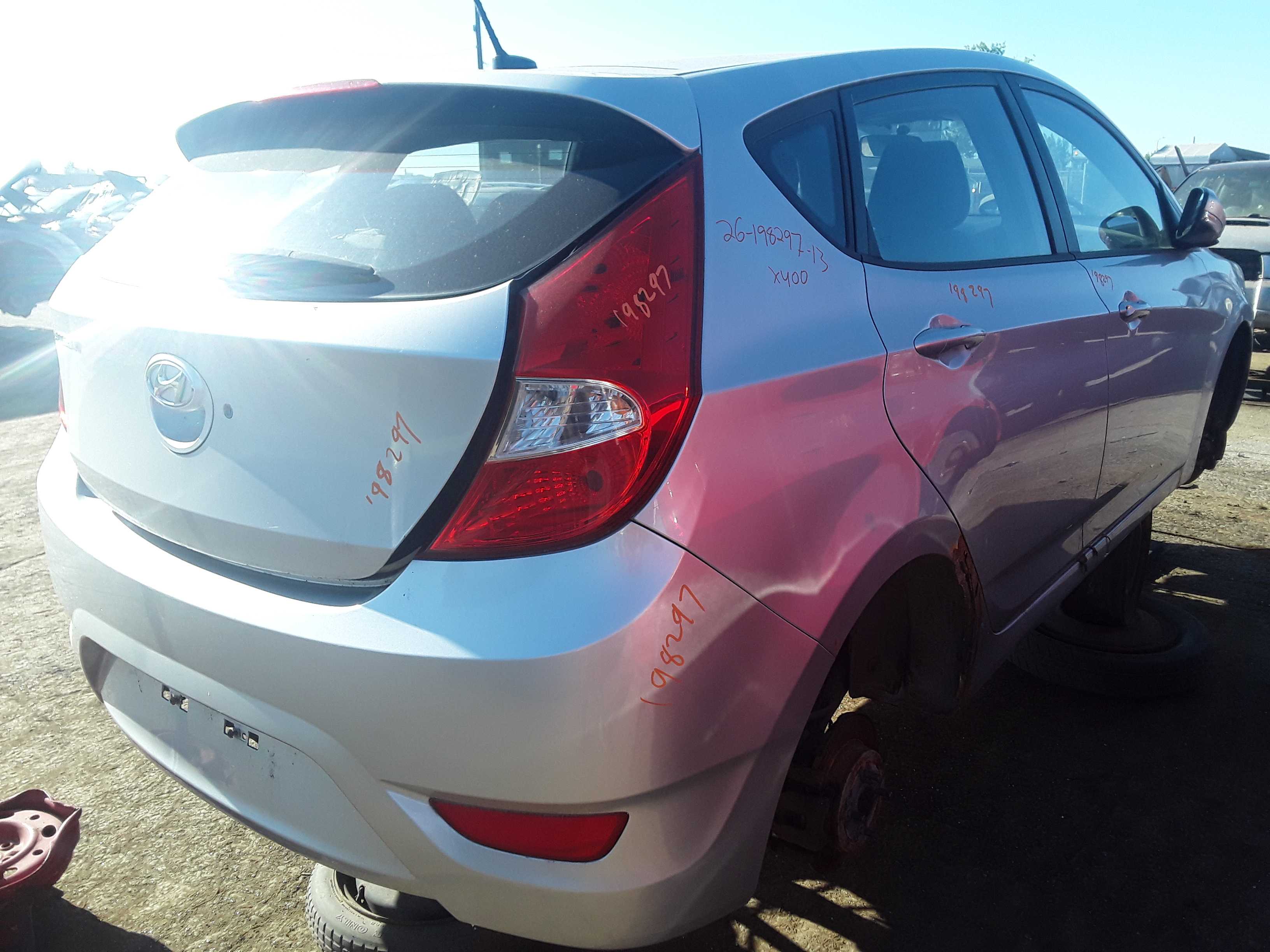HYUNDAI ACCENT 2013