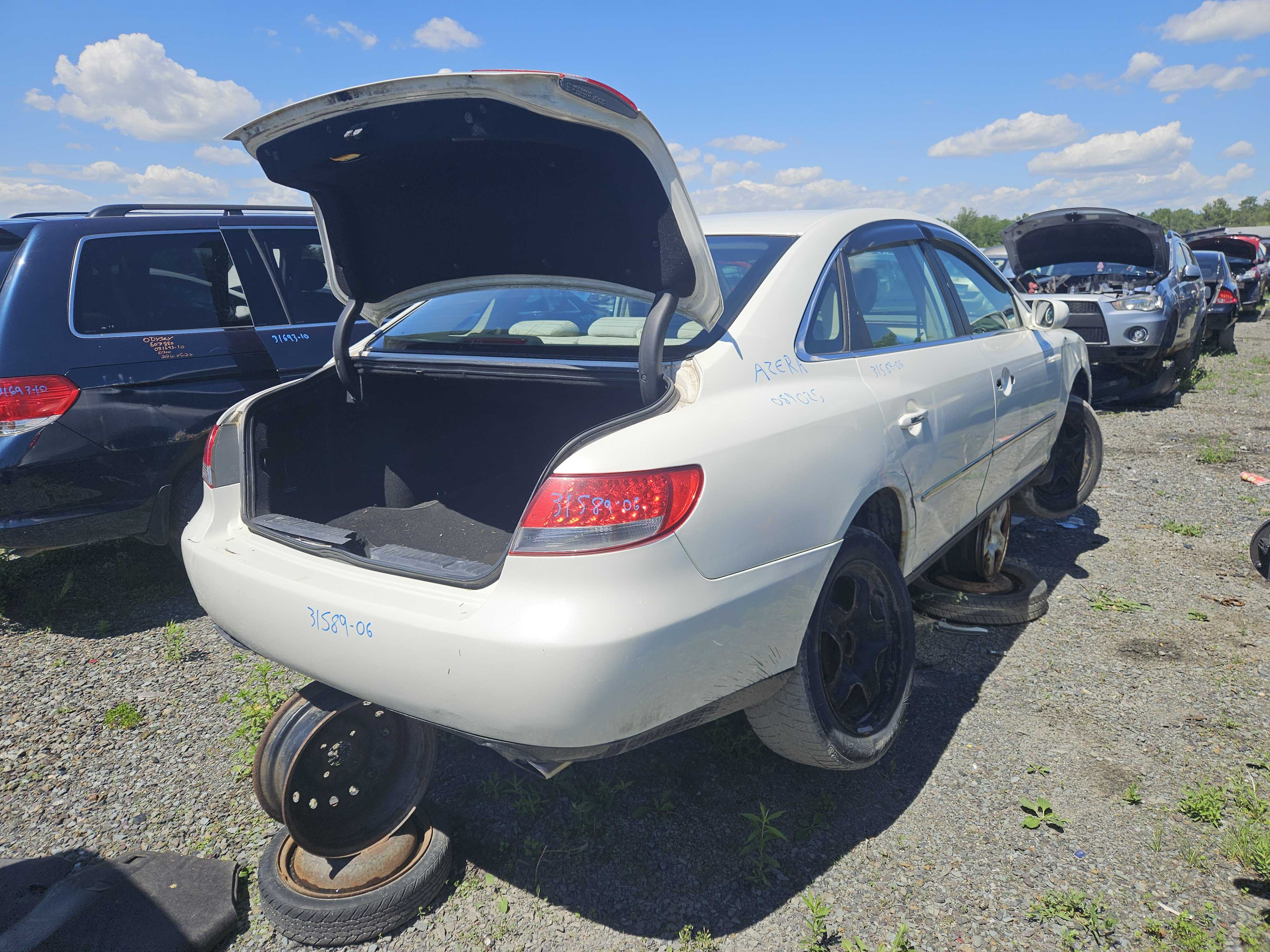 HYUNDAI AZERA 2006
