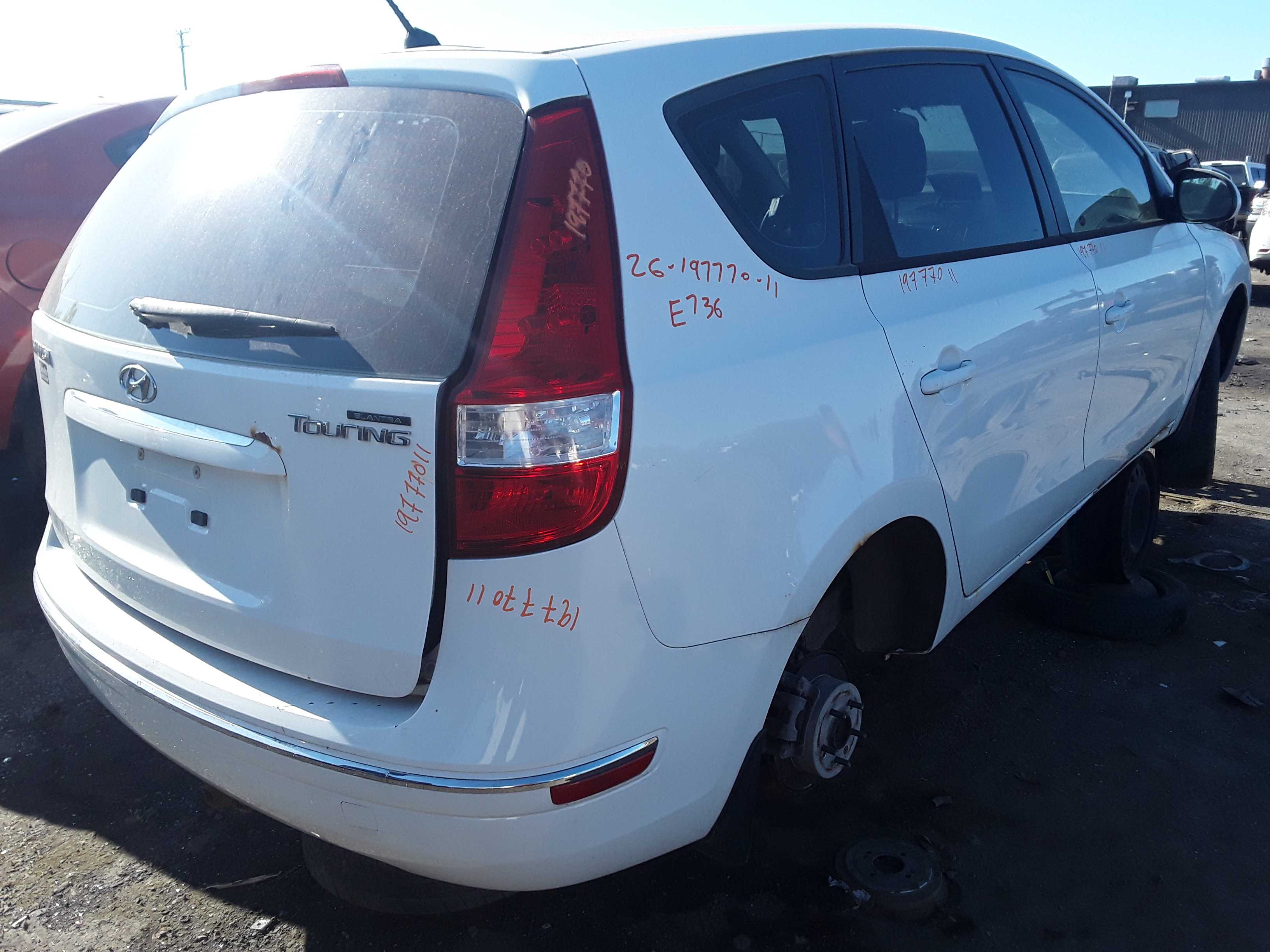 HYUNDAI ELANTRA 2011