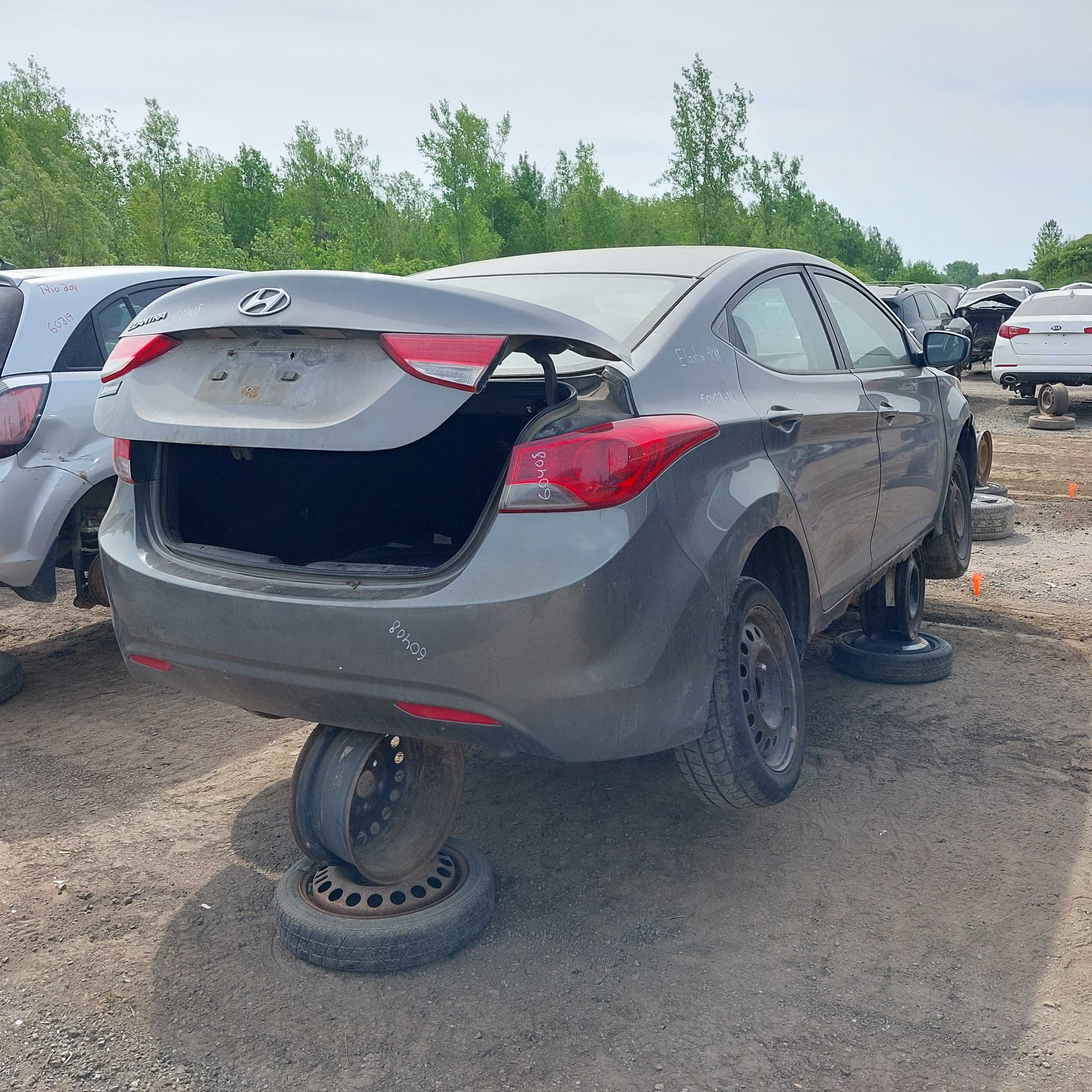 HYUNDAI ELANTRA 2011