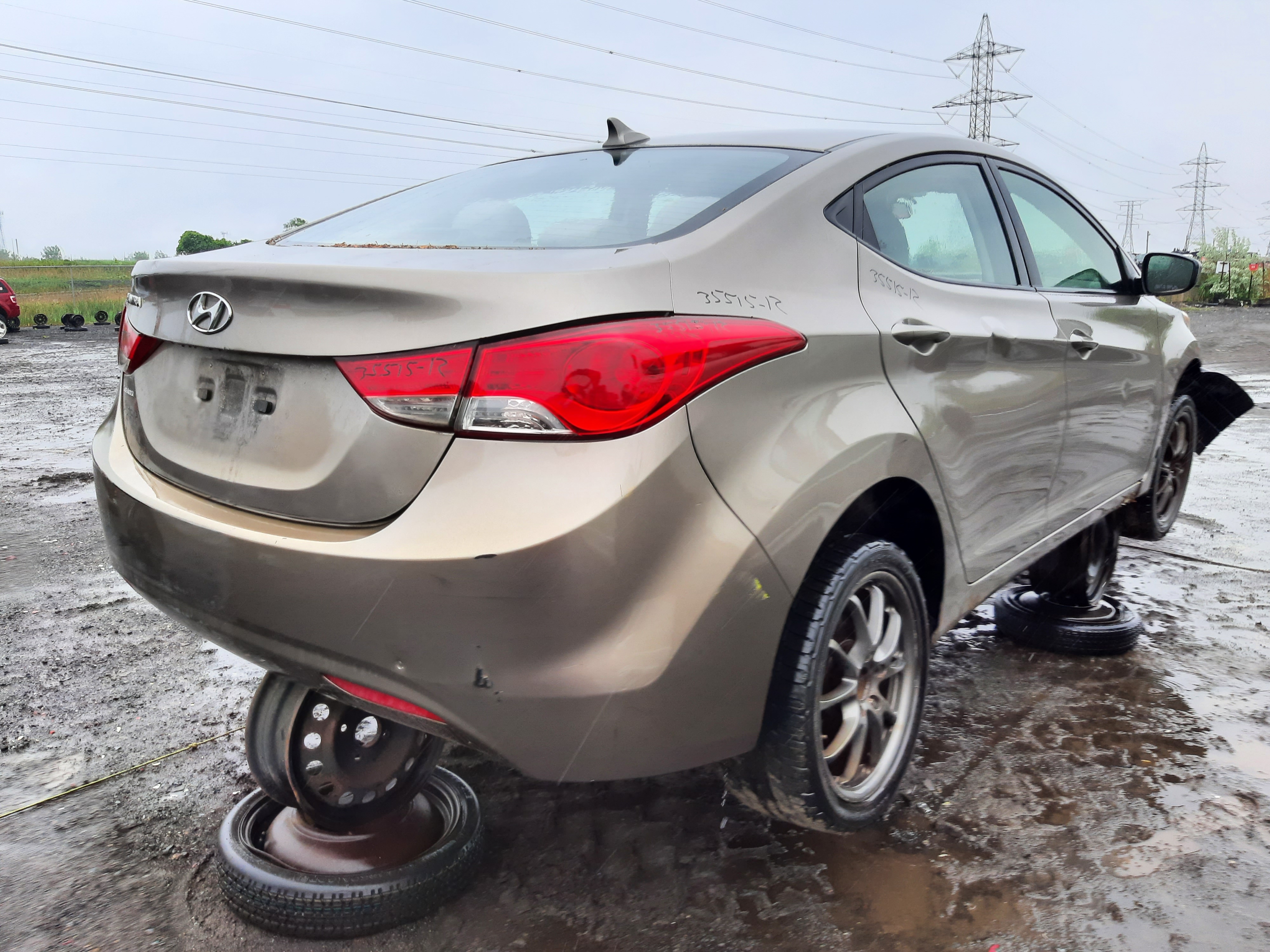 HYUNDAI ELANTRA 2012