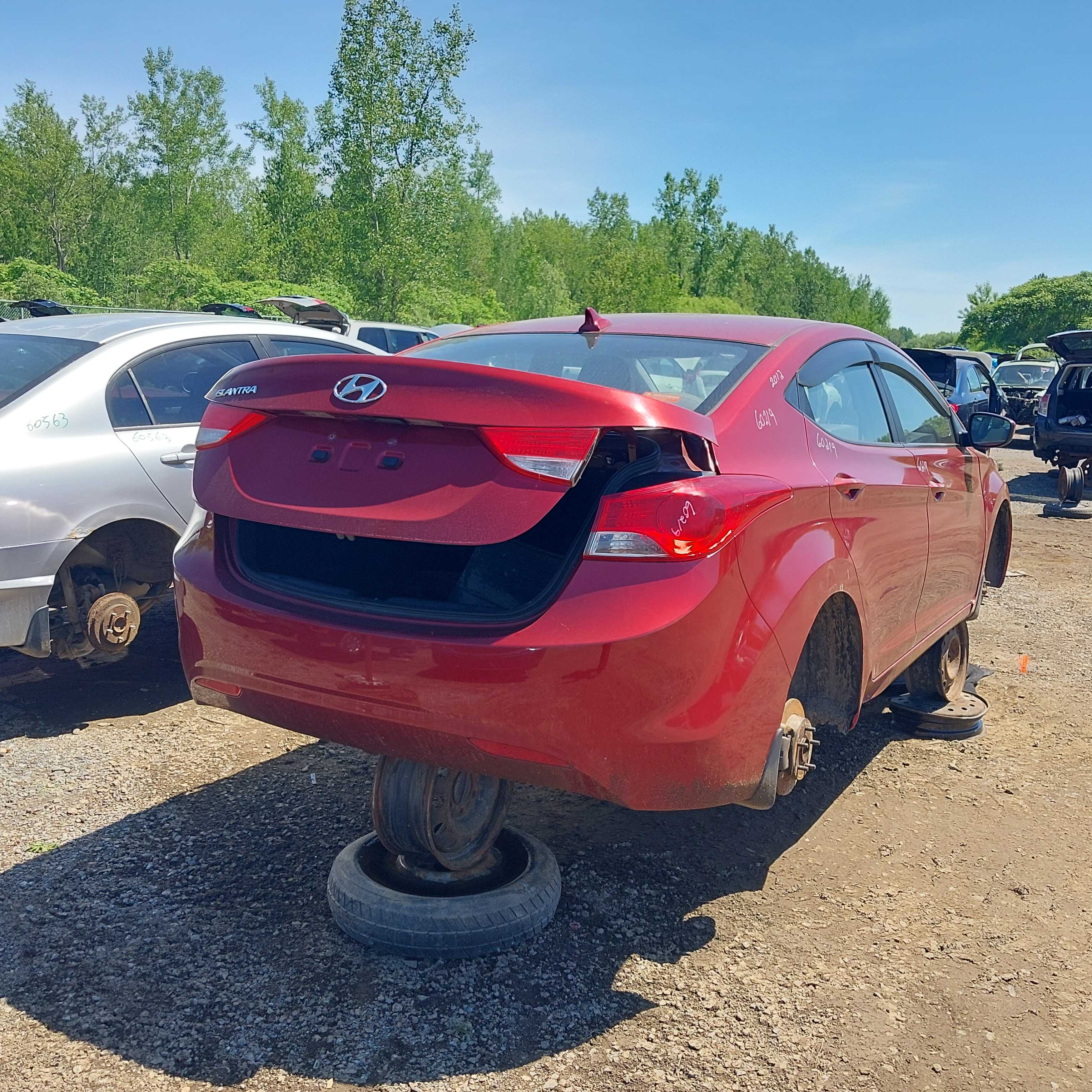 HYUNDAI ELANTRA 2012