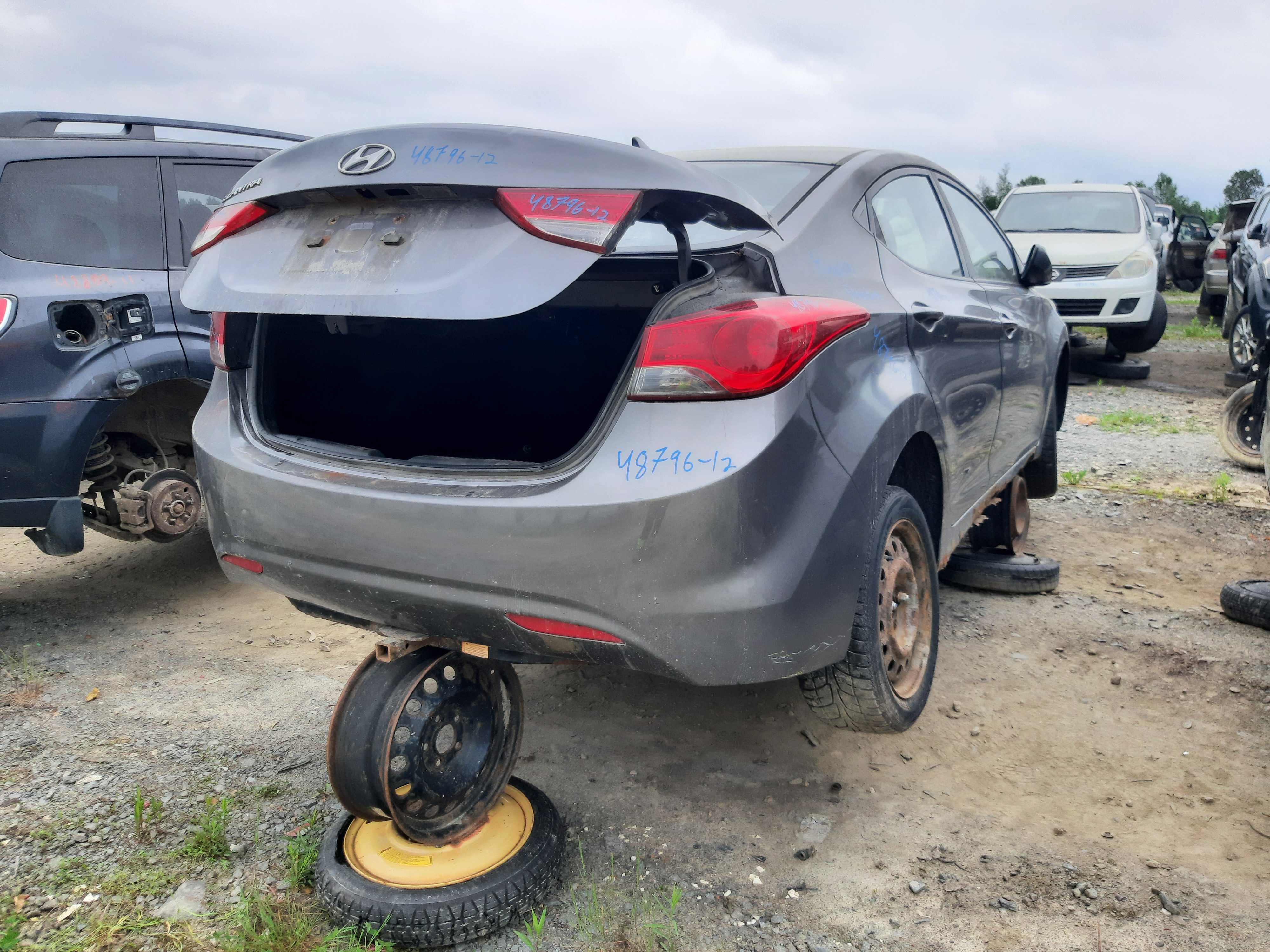 HYUNDAI ELANTRA 2012