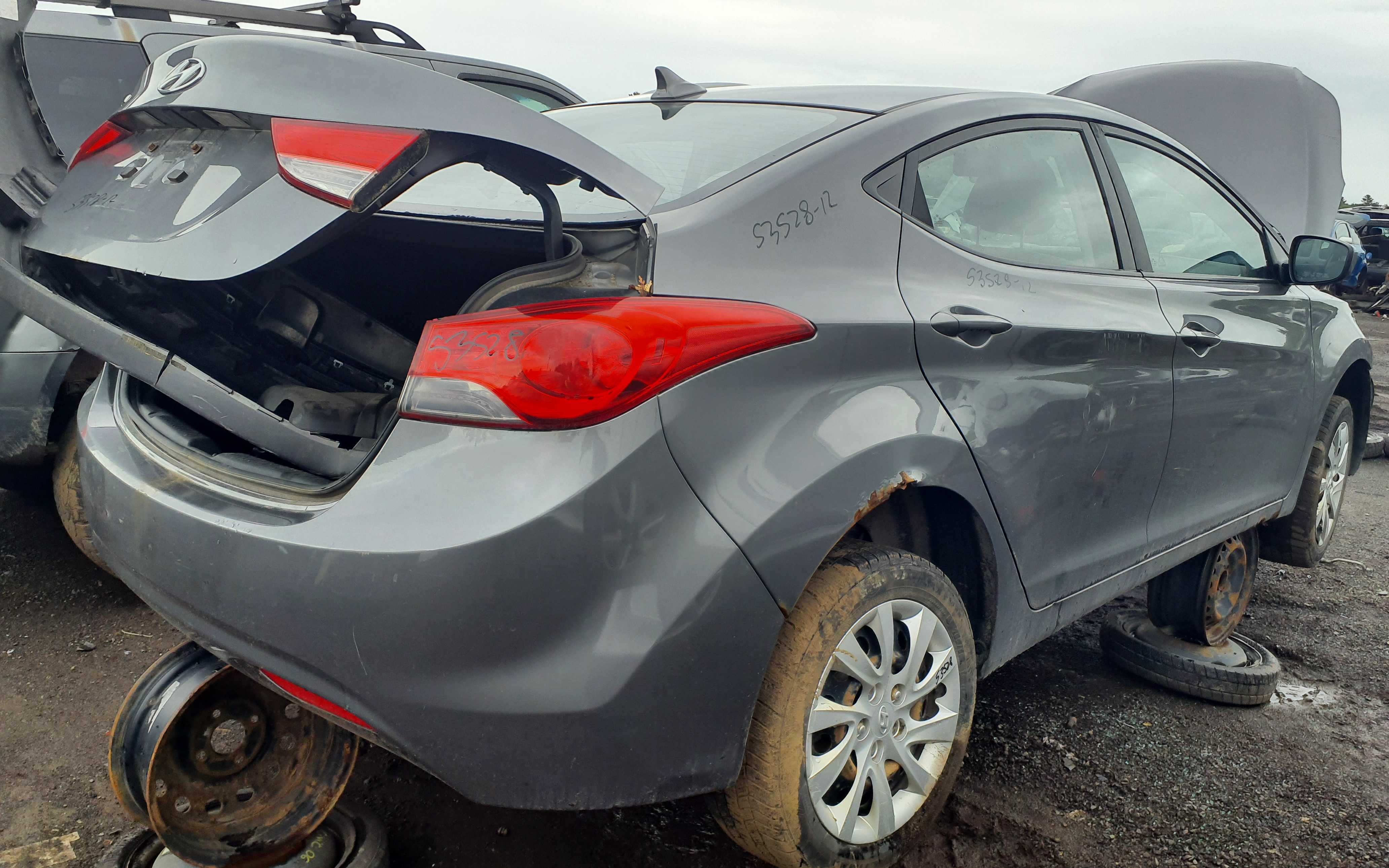HYUNDAI ELANTRA 2012