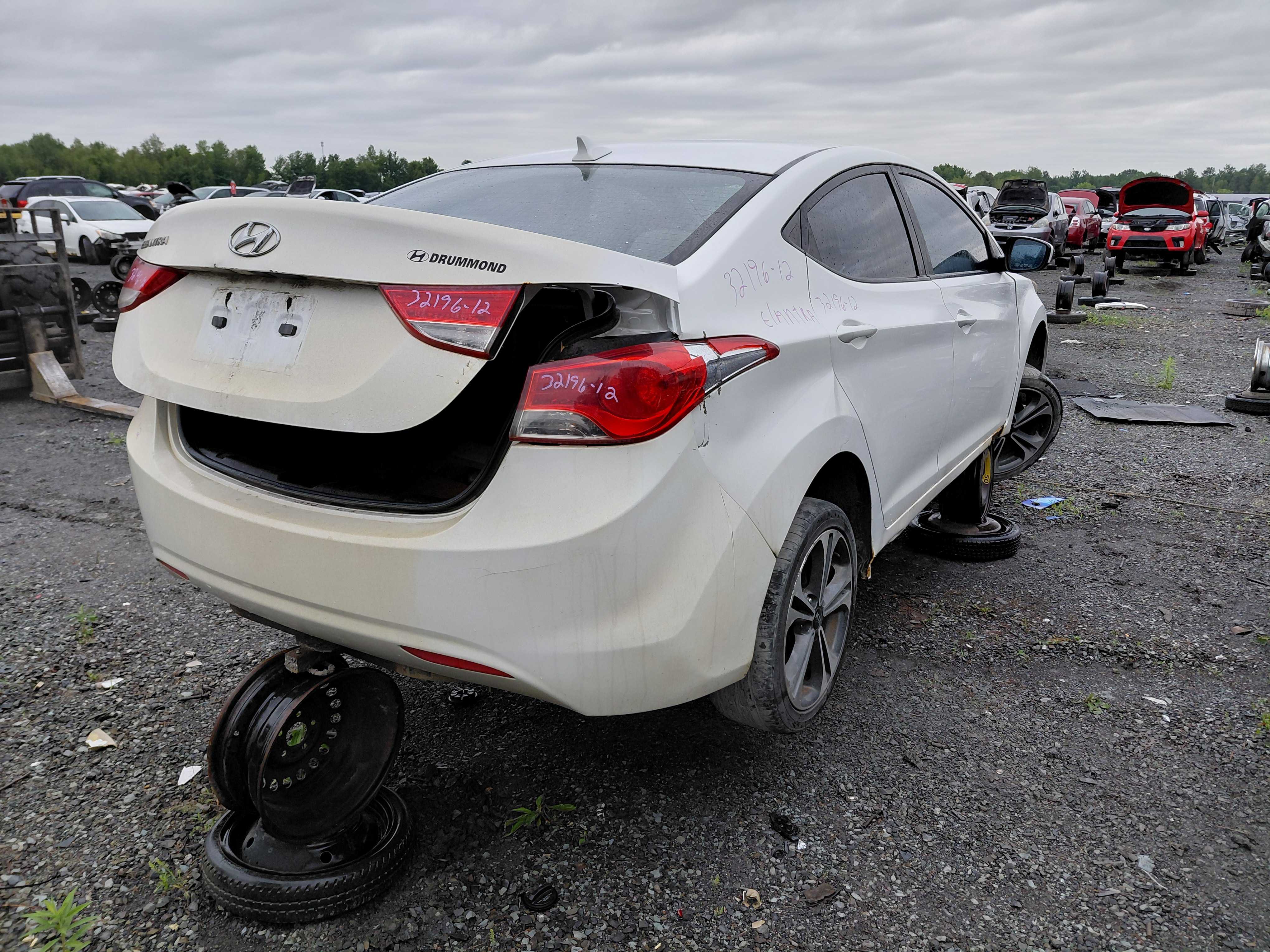 HYUNDAI ELANTRA 2012