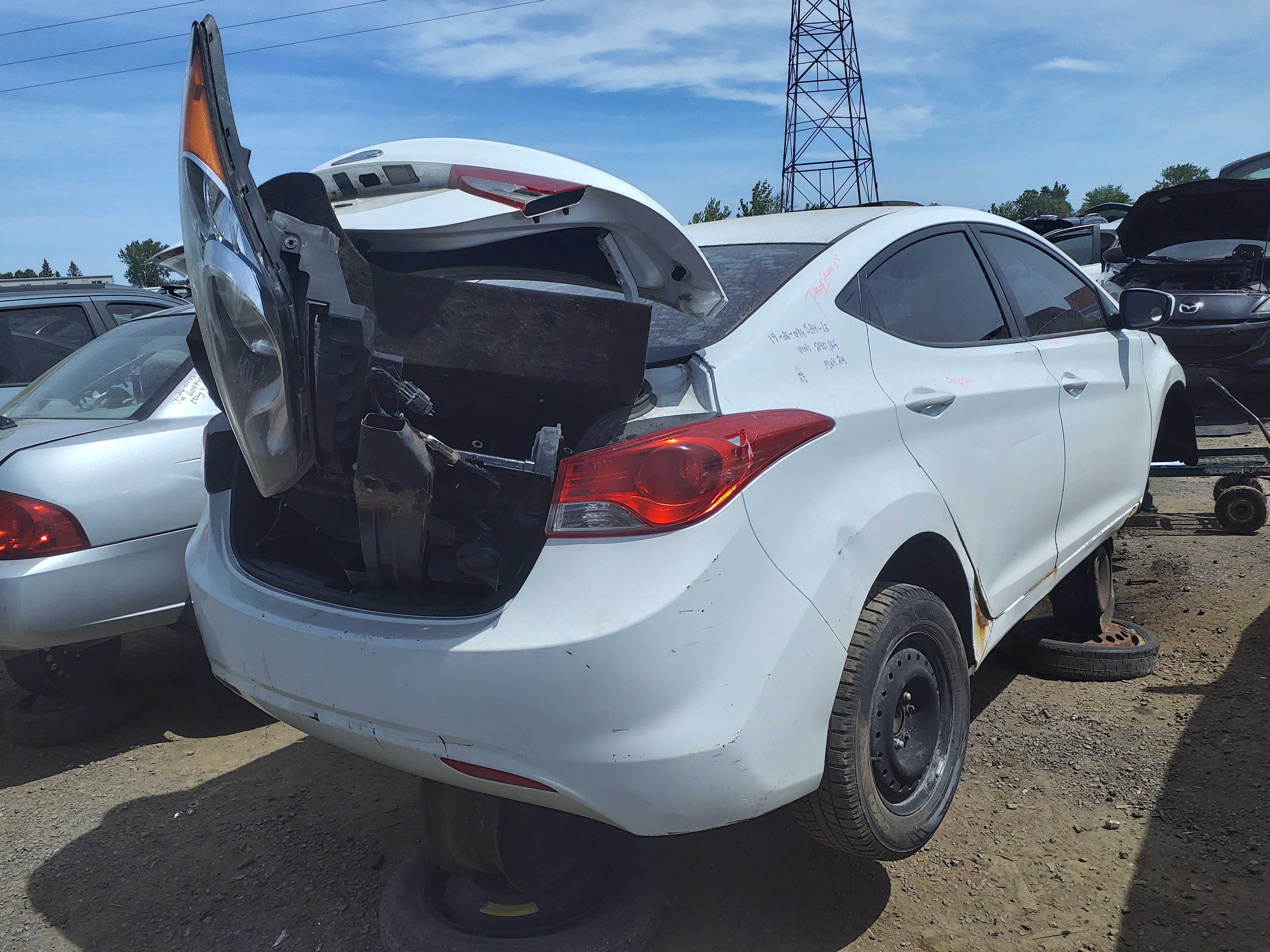 HYUNDAI ELANTRA 2013