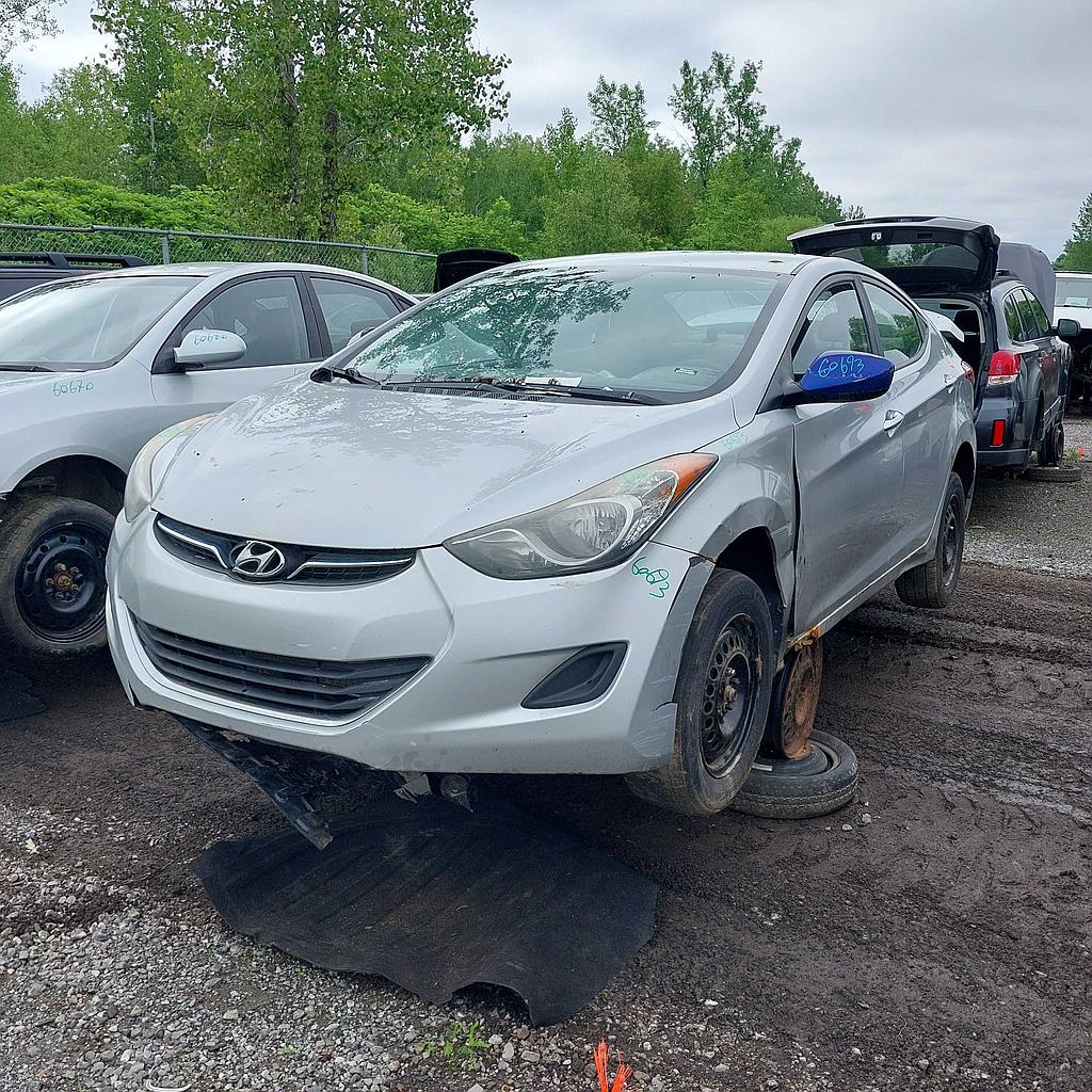 HYUNDAI ELANTRA 2013