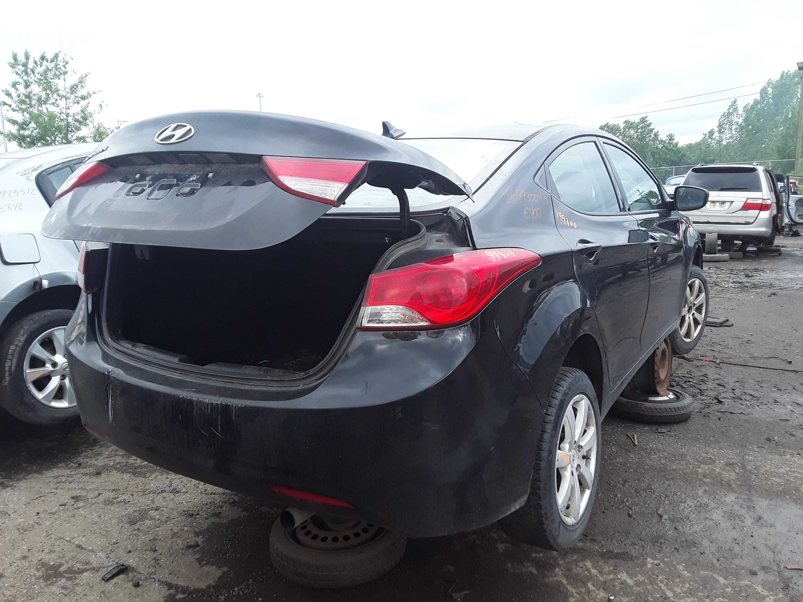 HYUNDAI ELANTRA 2013