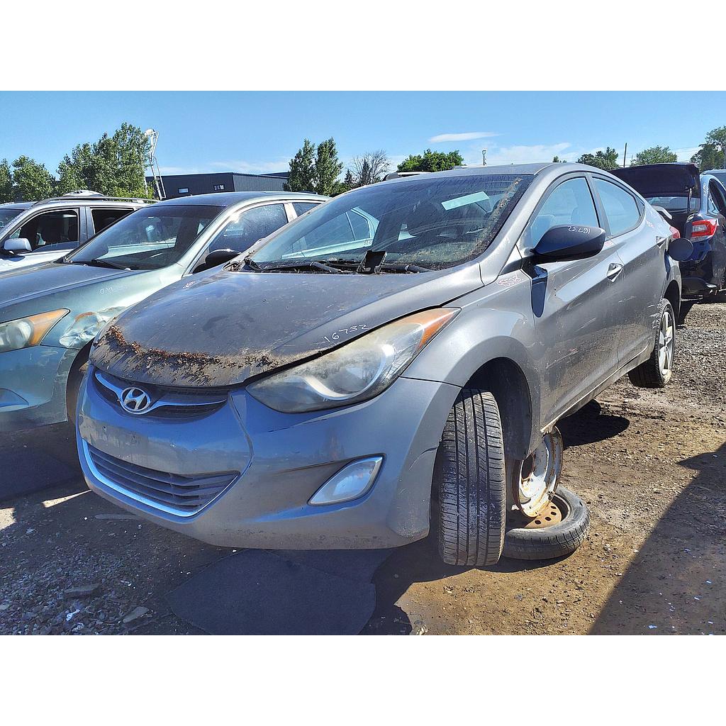 HYUNDAI ELANTRA 2013