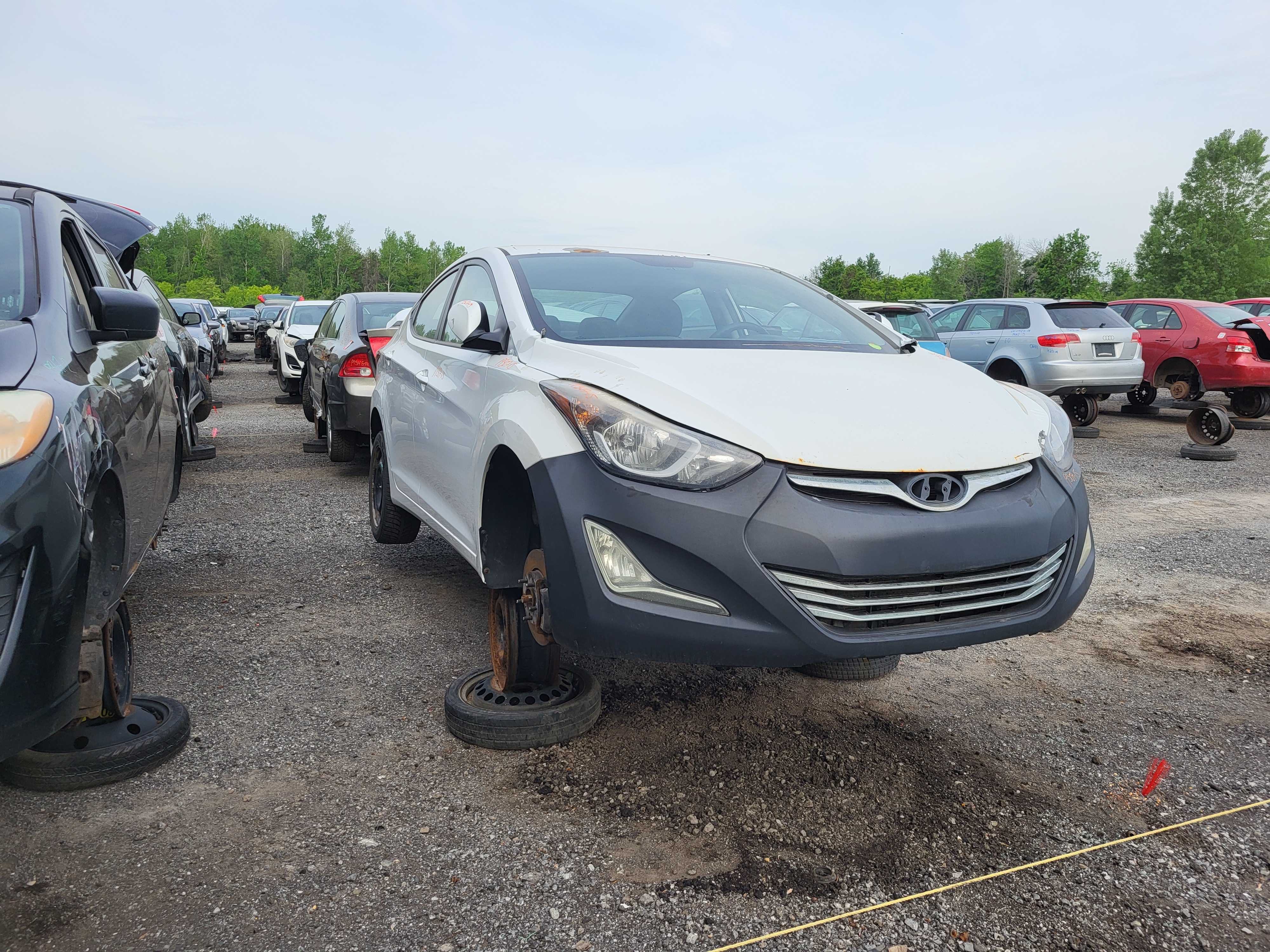 HYUNDAI ELANTRA 2015