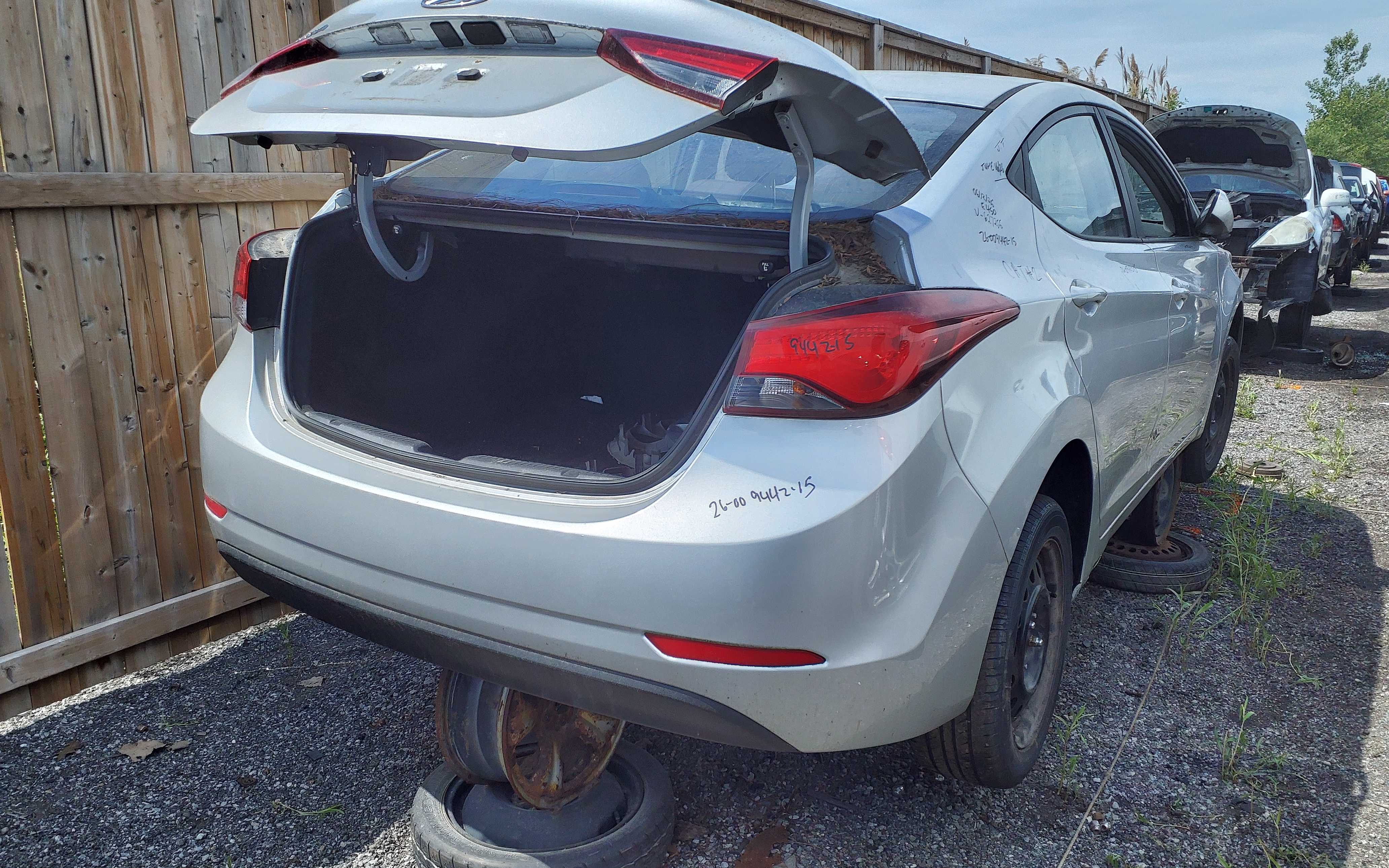 HYUNDAI ELANTRA 2015