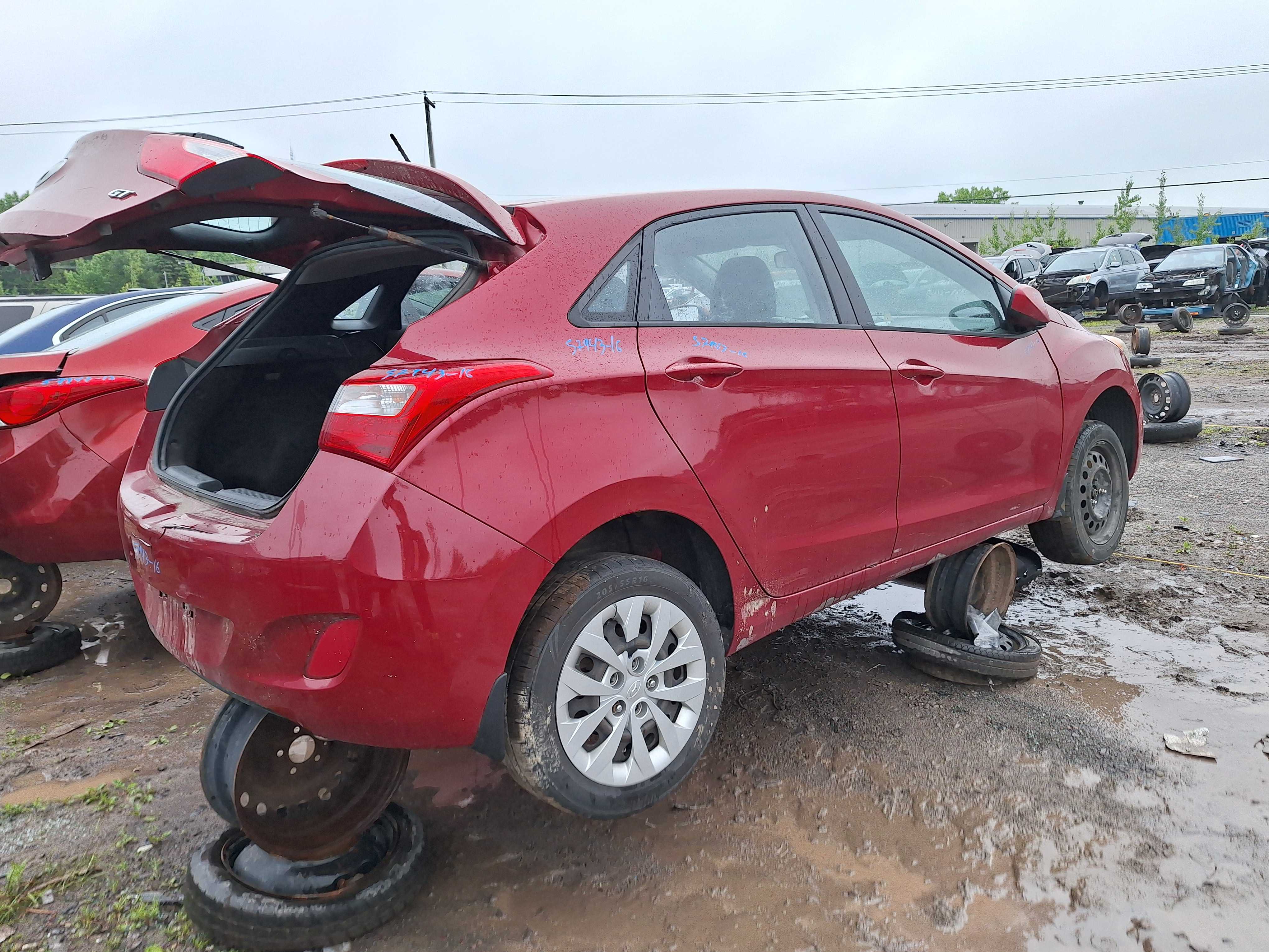 HYUNDAI ELANTRA 2016