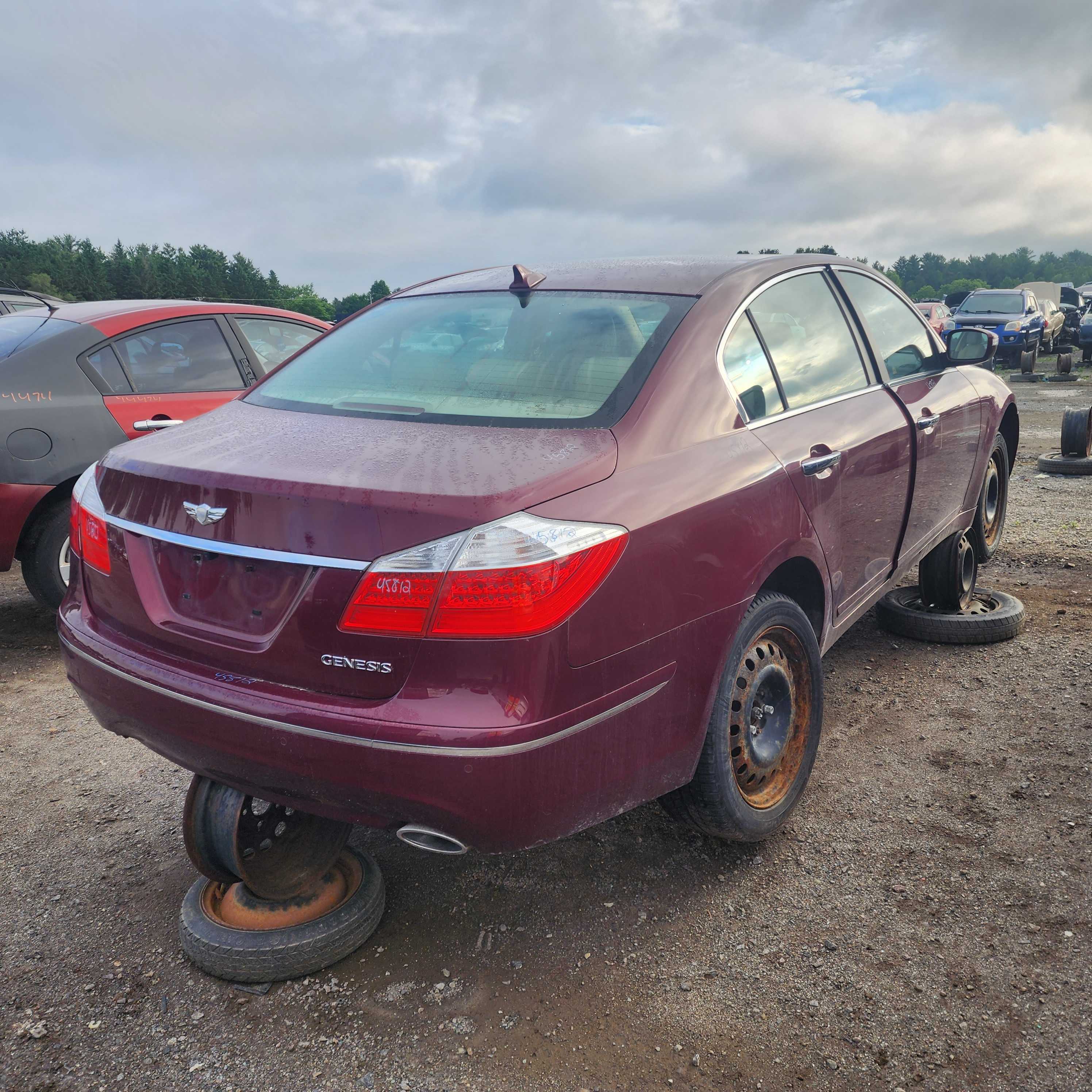 HYUNDAI GENESIS 2009