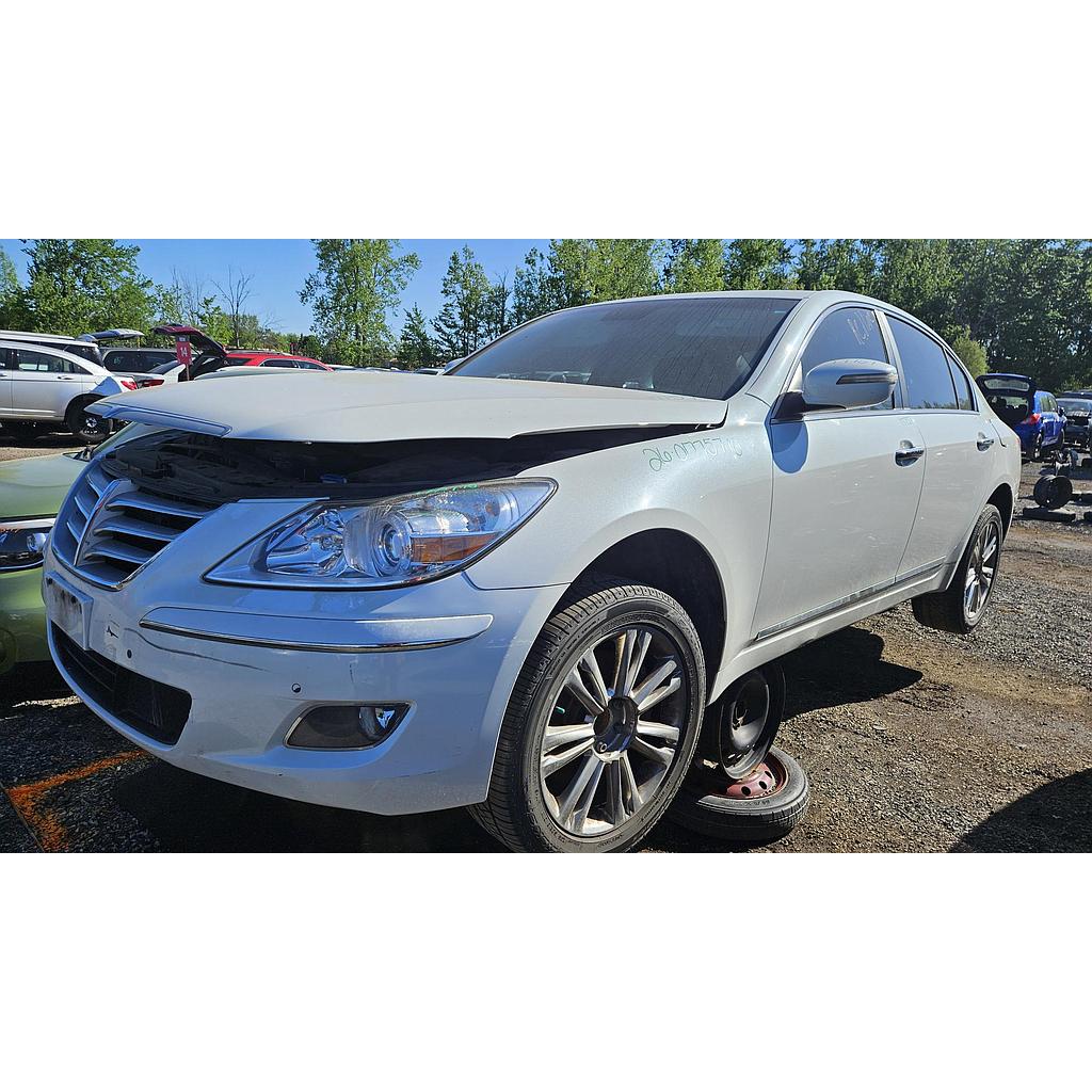 HYUNDAI GENESIS 2010