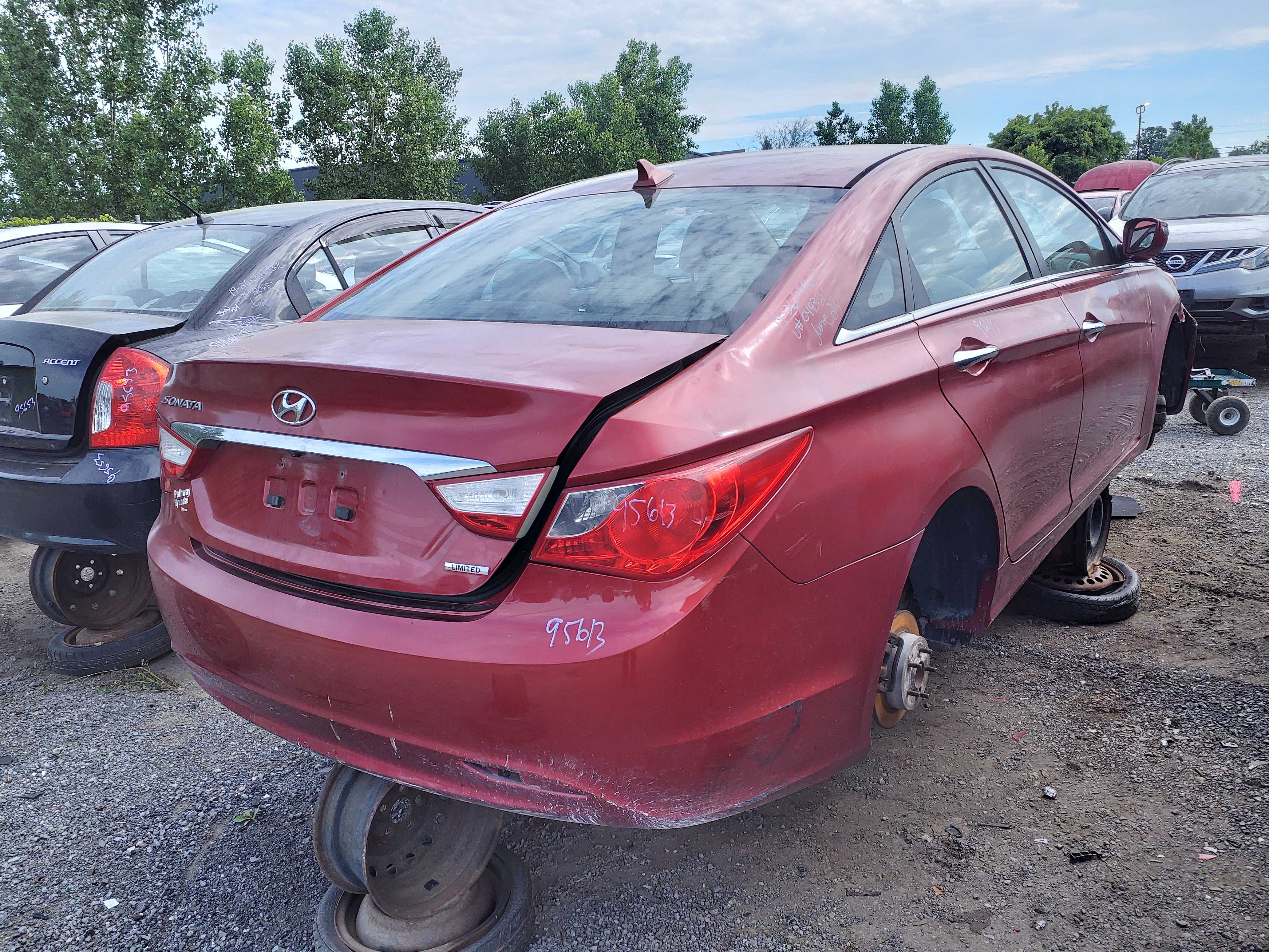 HYUNDAI SONATA 2011