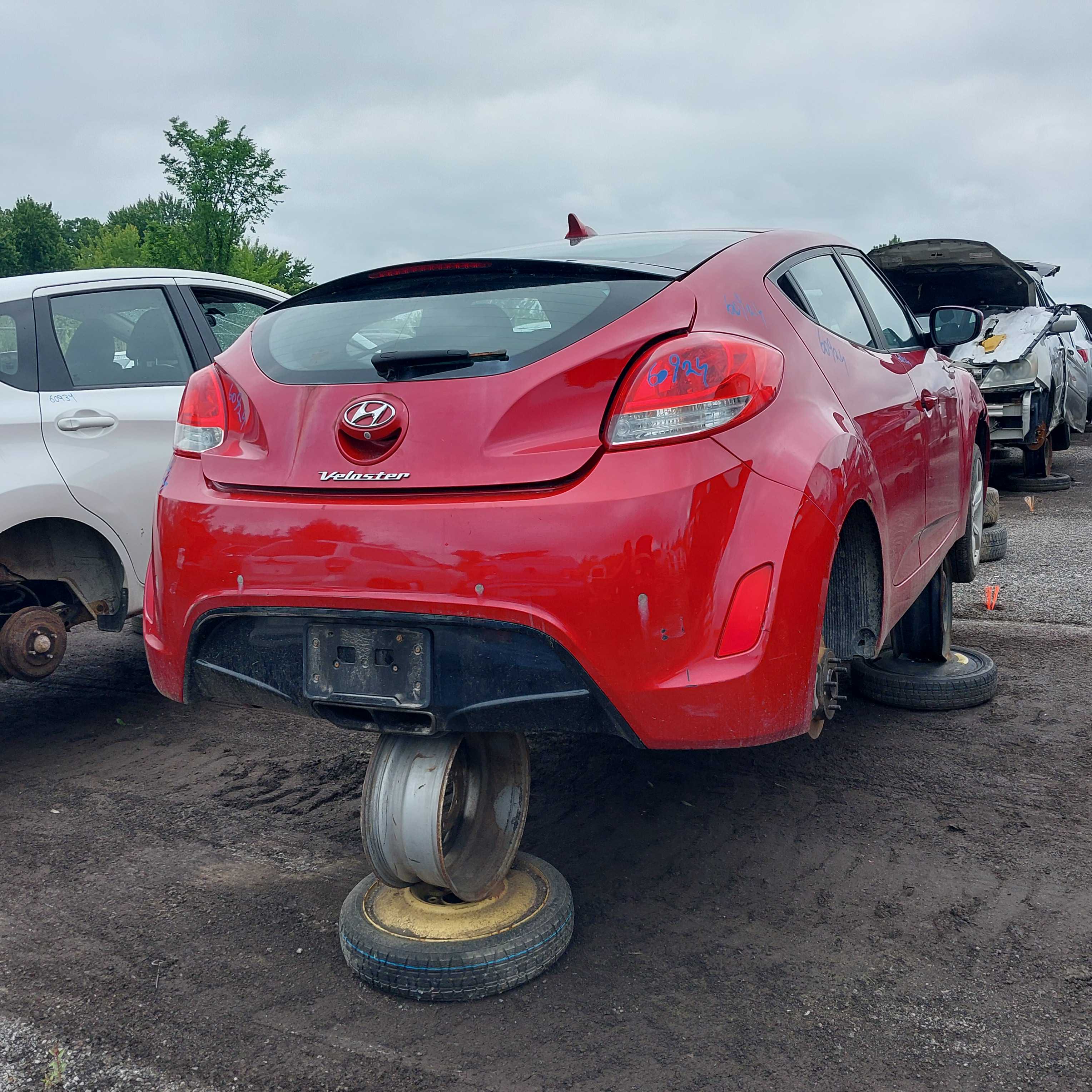 HYUNDAI VELOSTER 2013