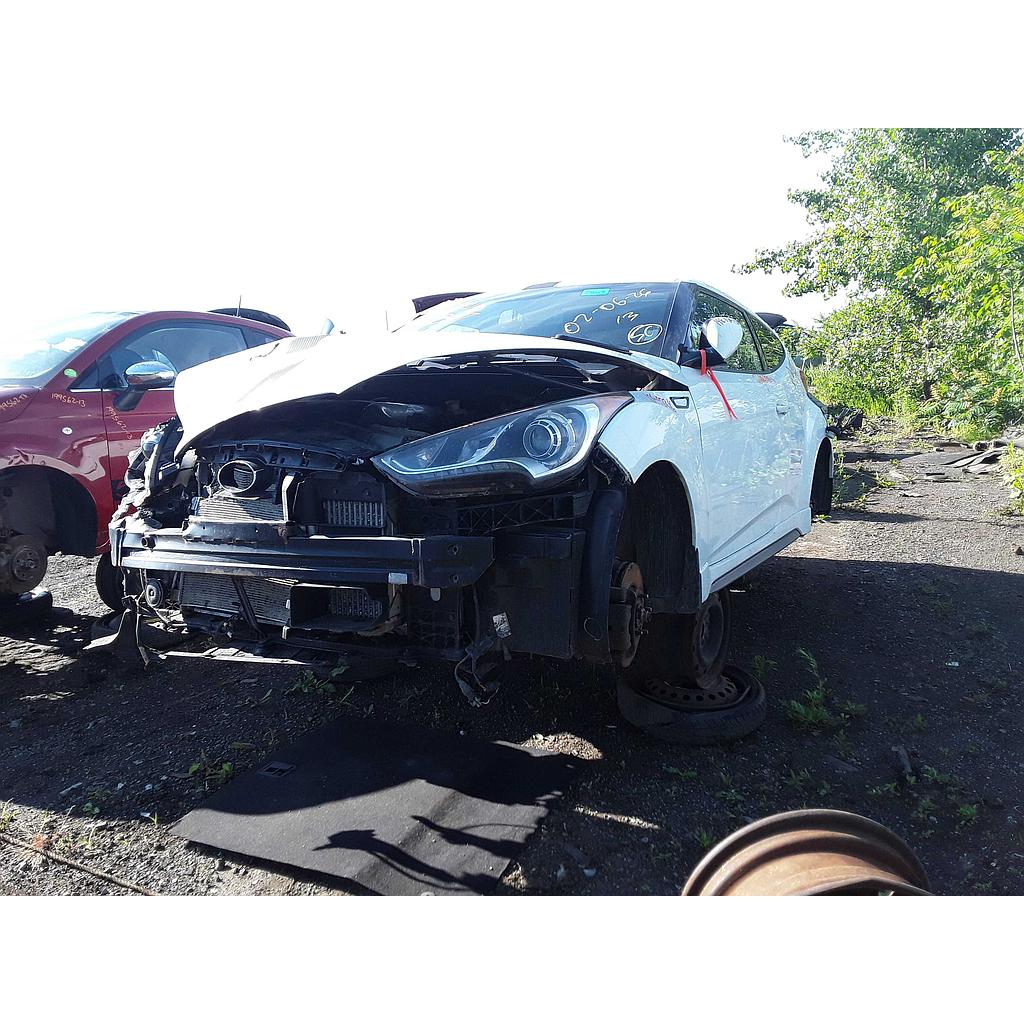 HYUNDAI VELOSTER 2016
