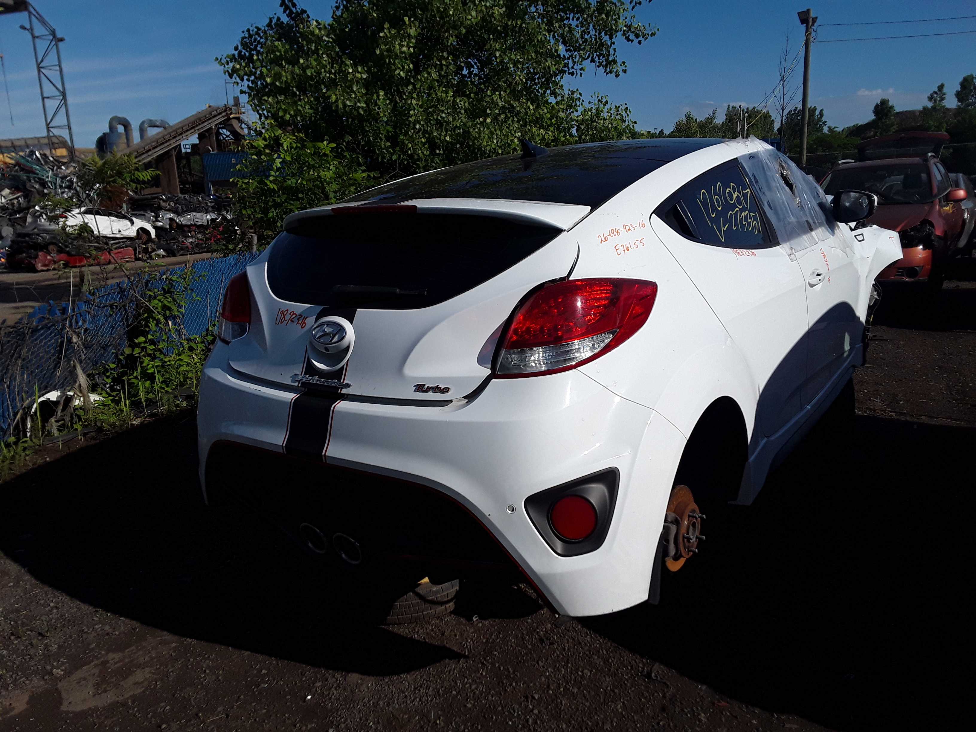 HYUNDAI VELOSTER 2016