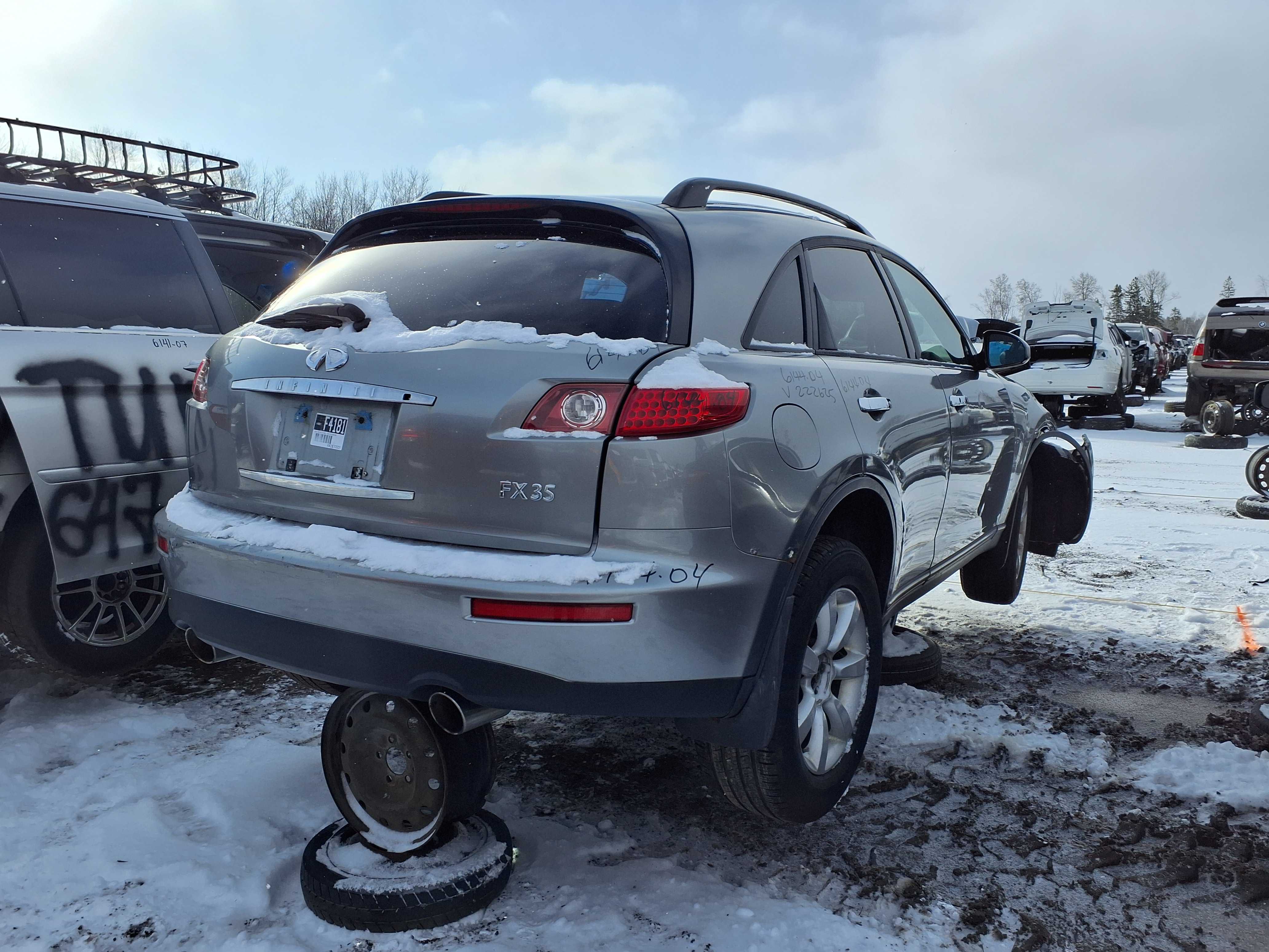 INFINITI FX35 2004