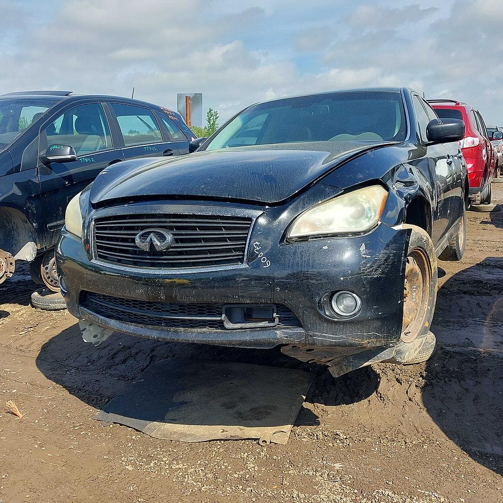INFINITI M37 2011