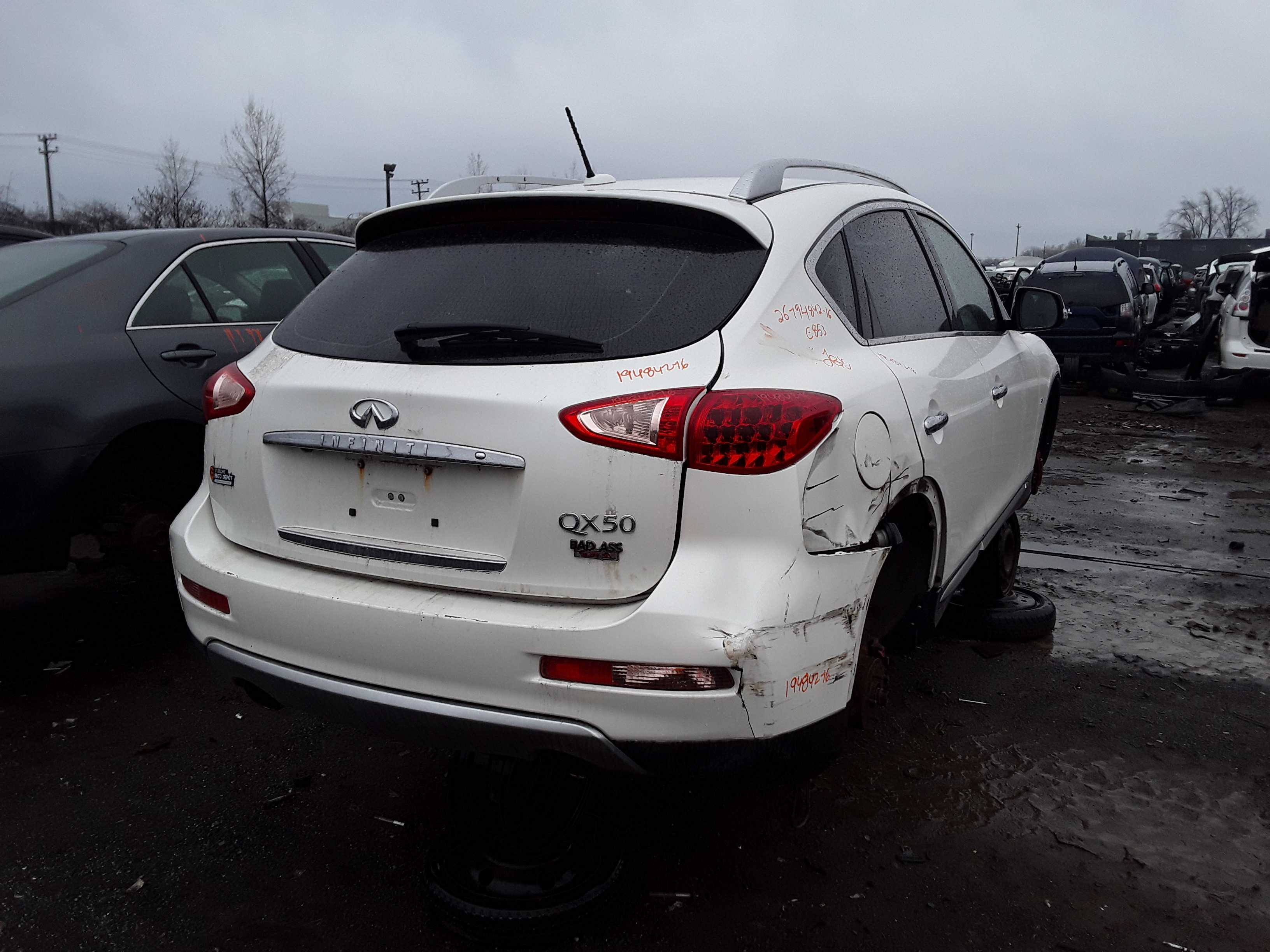 INFINITI QX50 2016