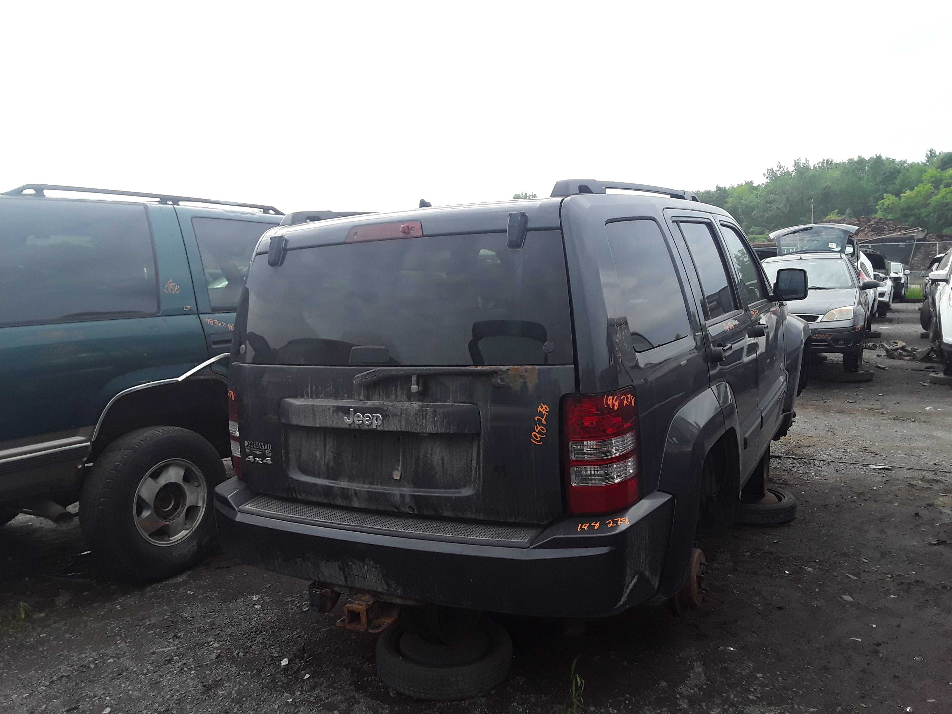 JEEP LIBERTY 2010