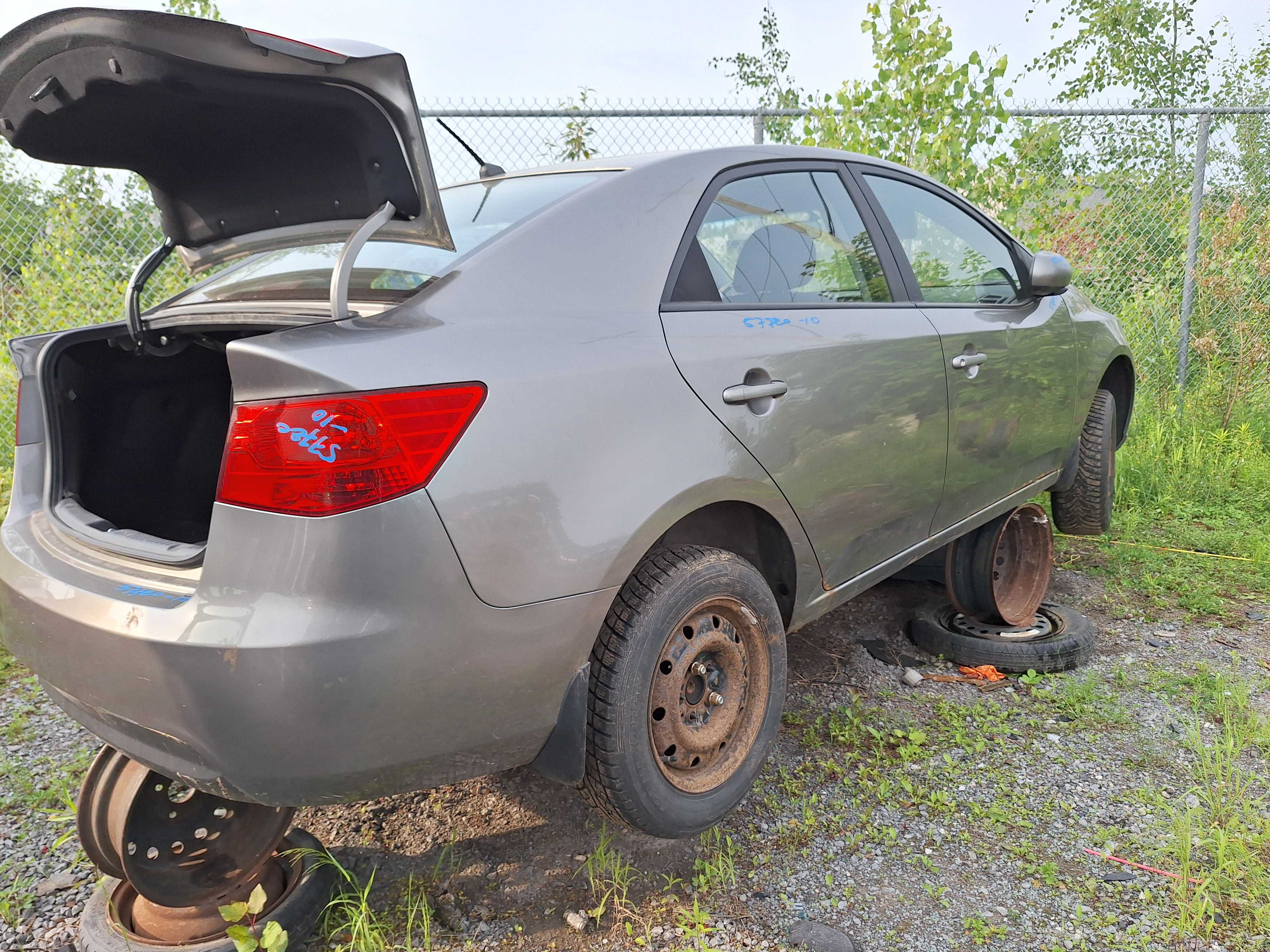 KIA FORTE 2010