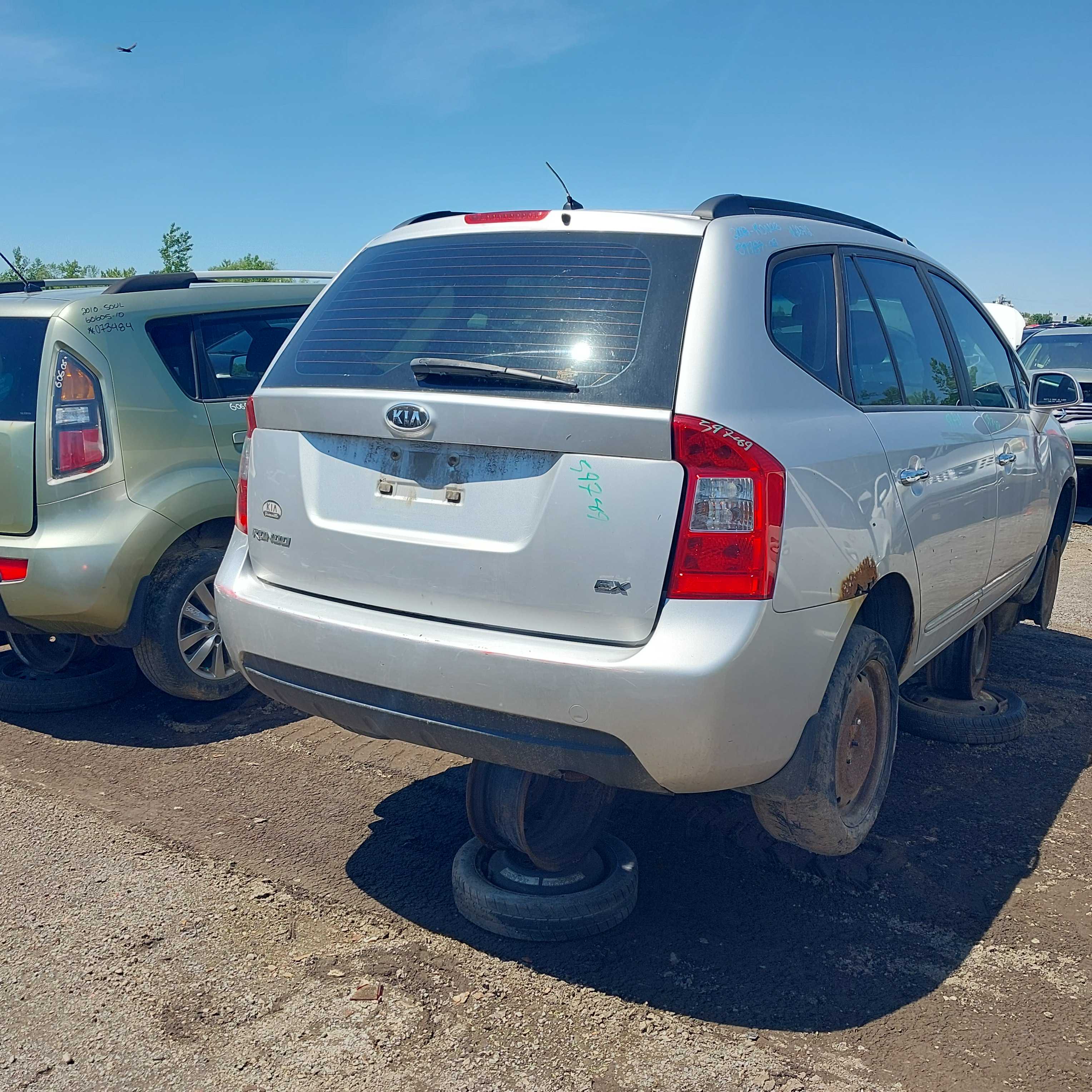 KIA RONDO 2008